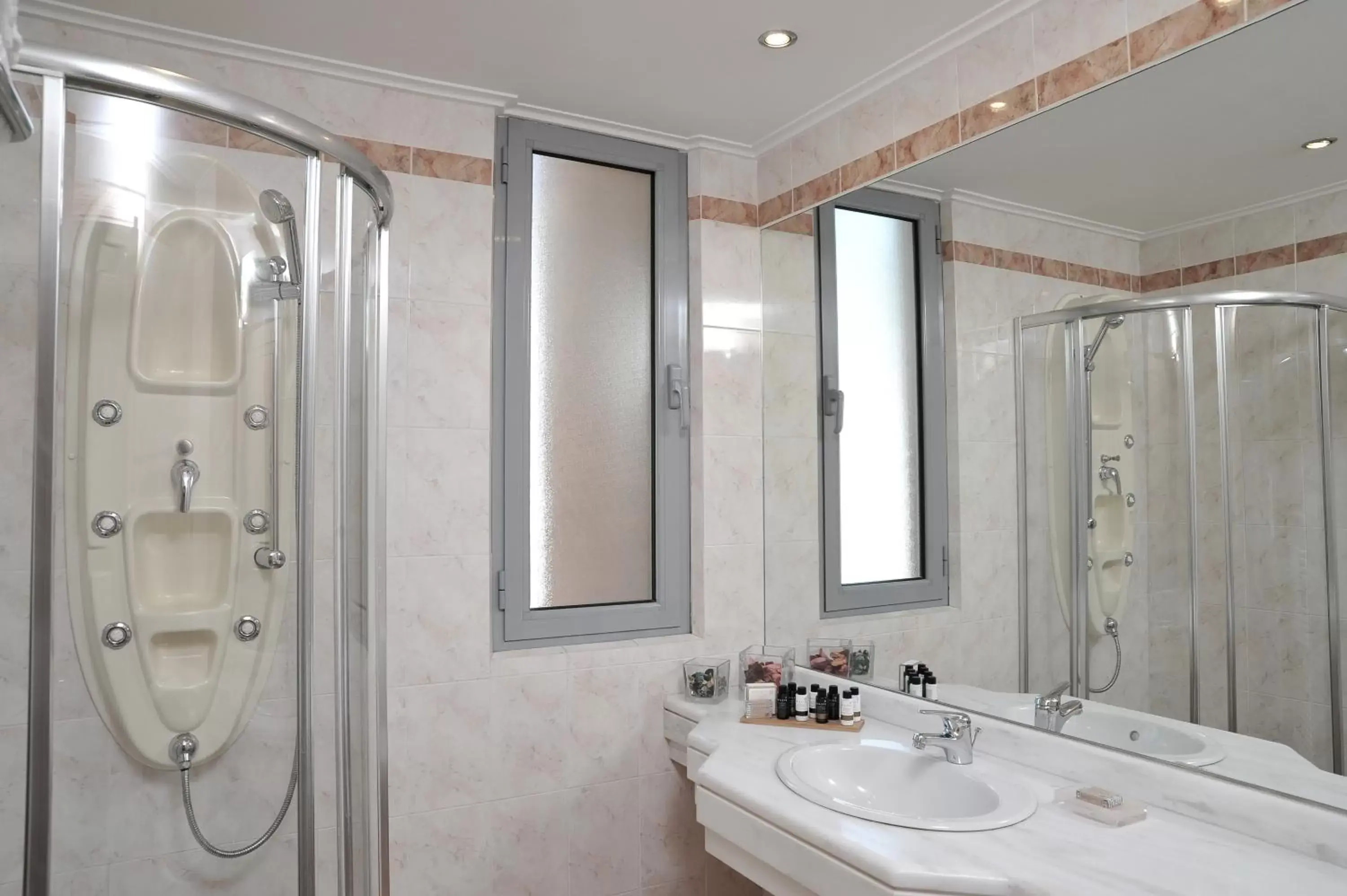 Shower, Bathroom in Athens Atrium Hotel & Jacuzzi Suites