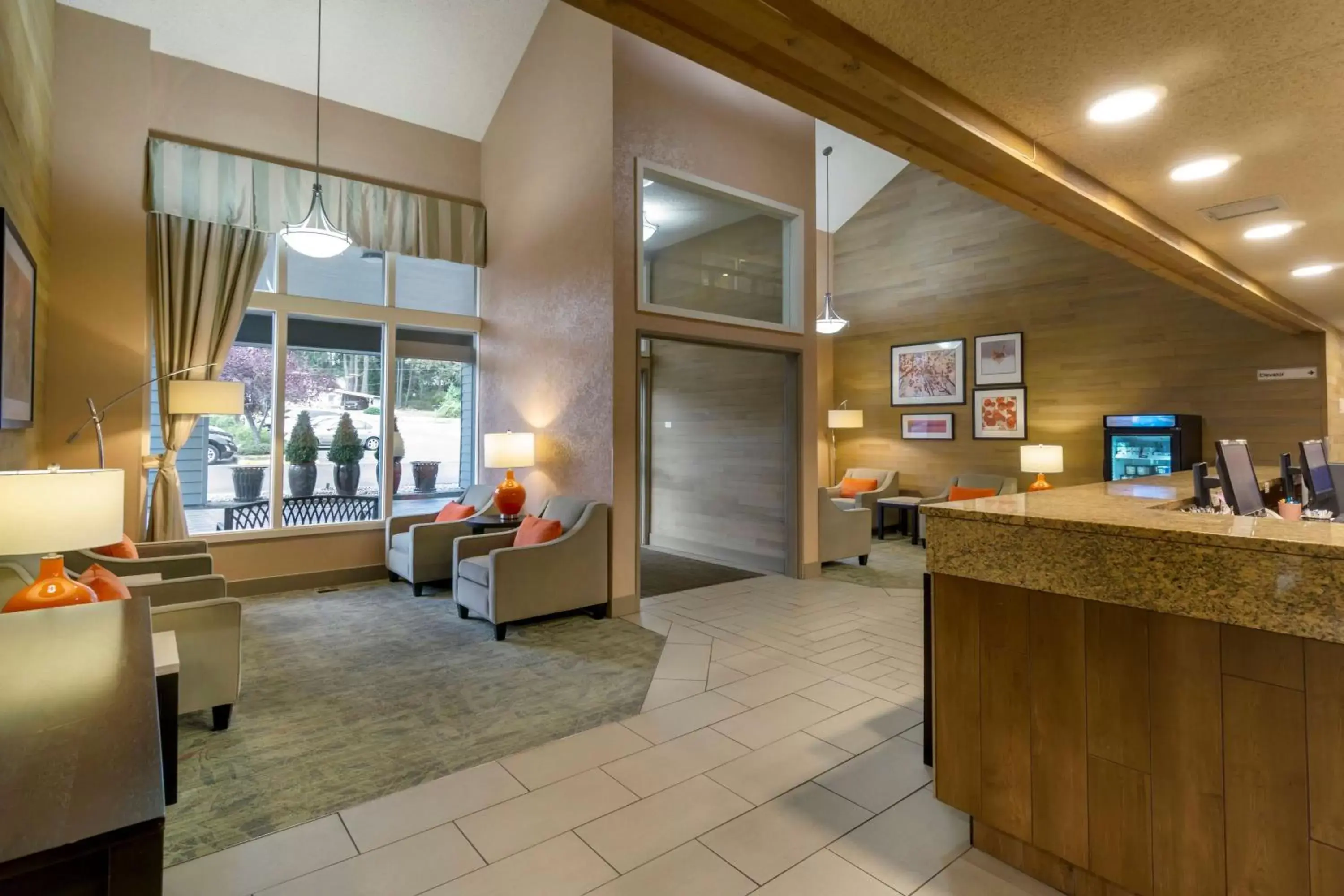 Lobby or reception, Lobby/Reception in Best Western Plus Oak Harbor Hotel and Conference Center