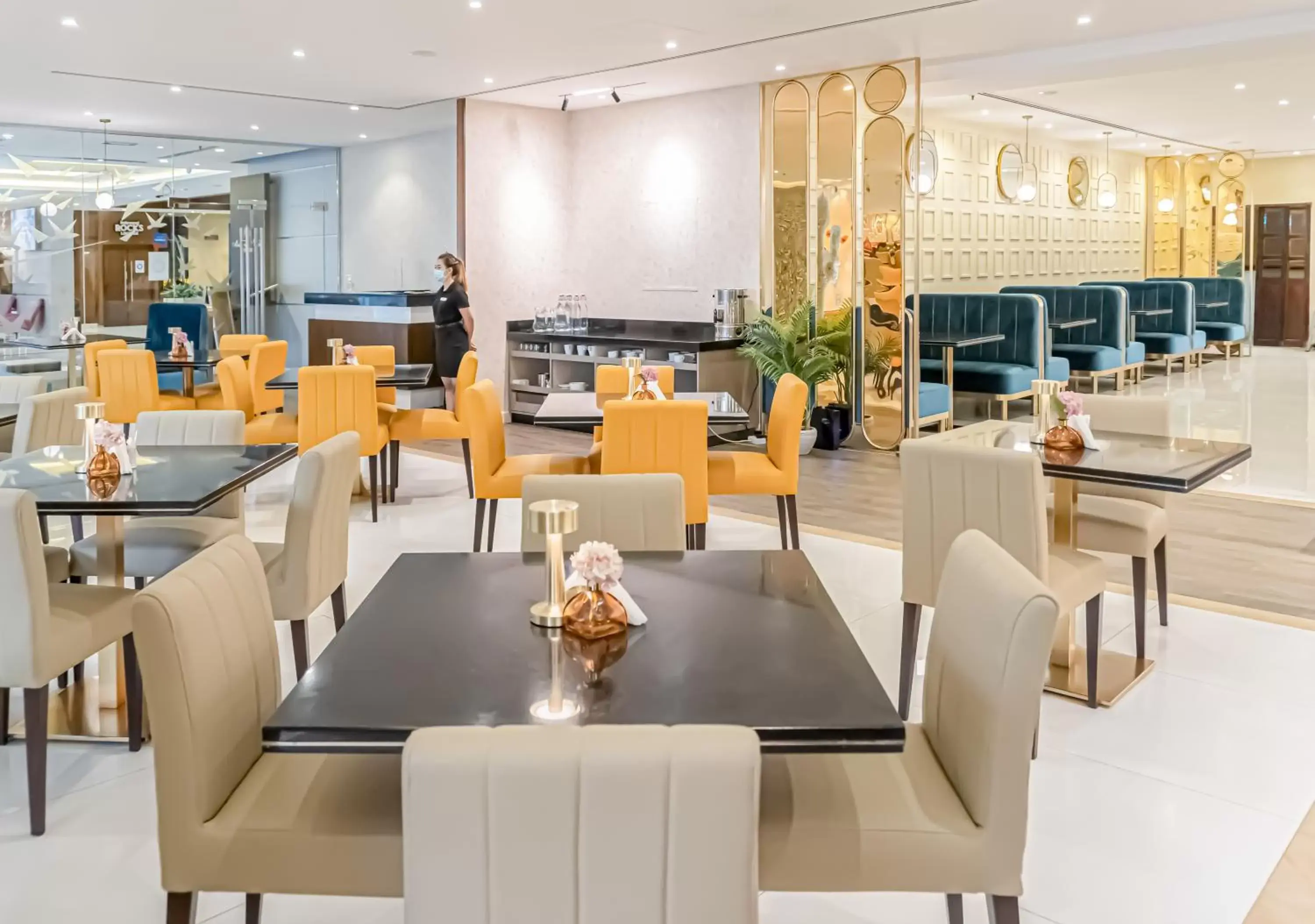 Restaurant/Places to Eat in Howard Johnson Plaza by Wyndham Dubai Deira