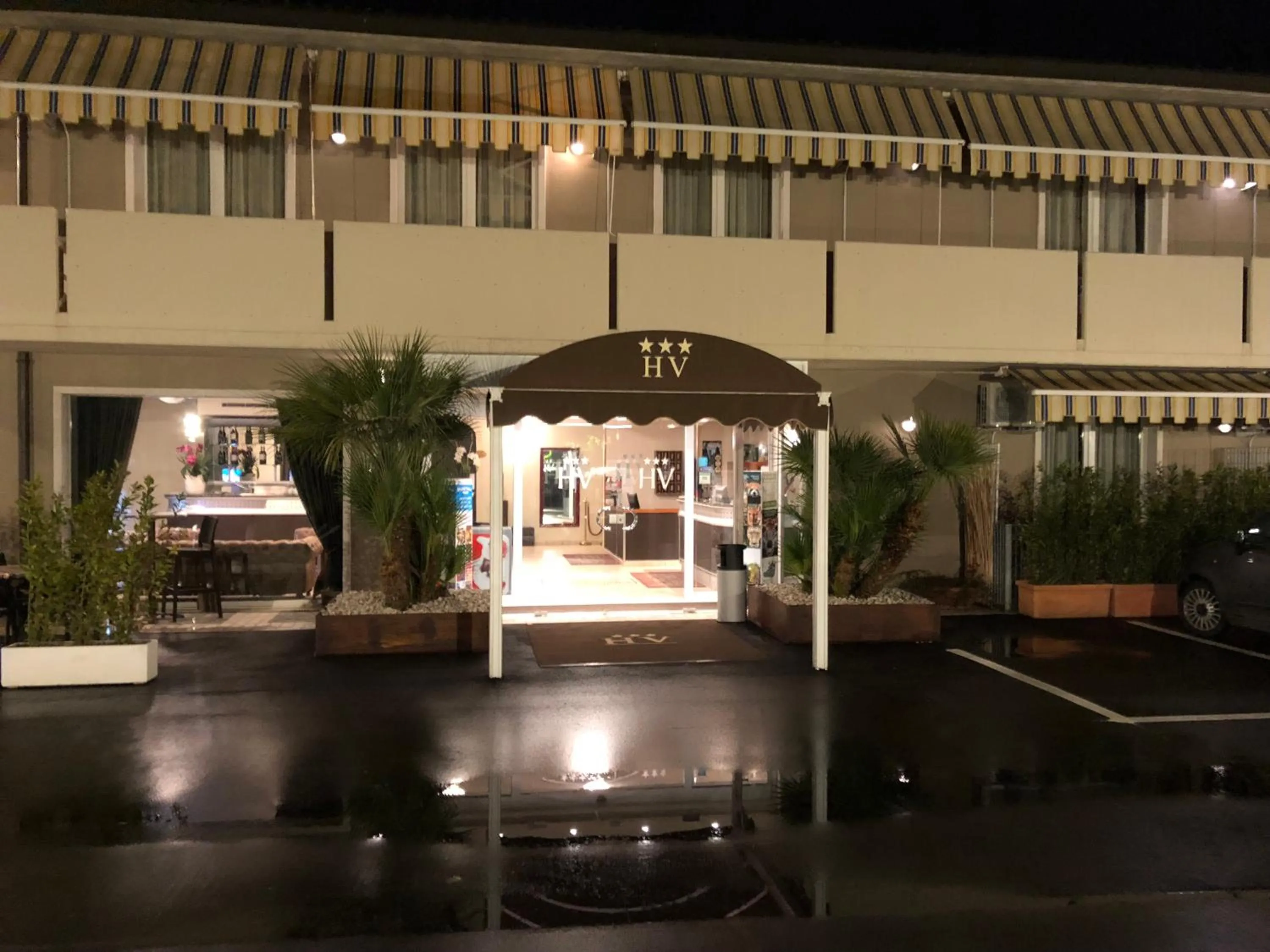 Facade/entrance in Hotel Venezia Park - ENJOY HOLIDAY