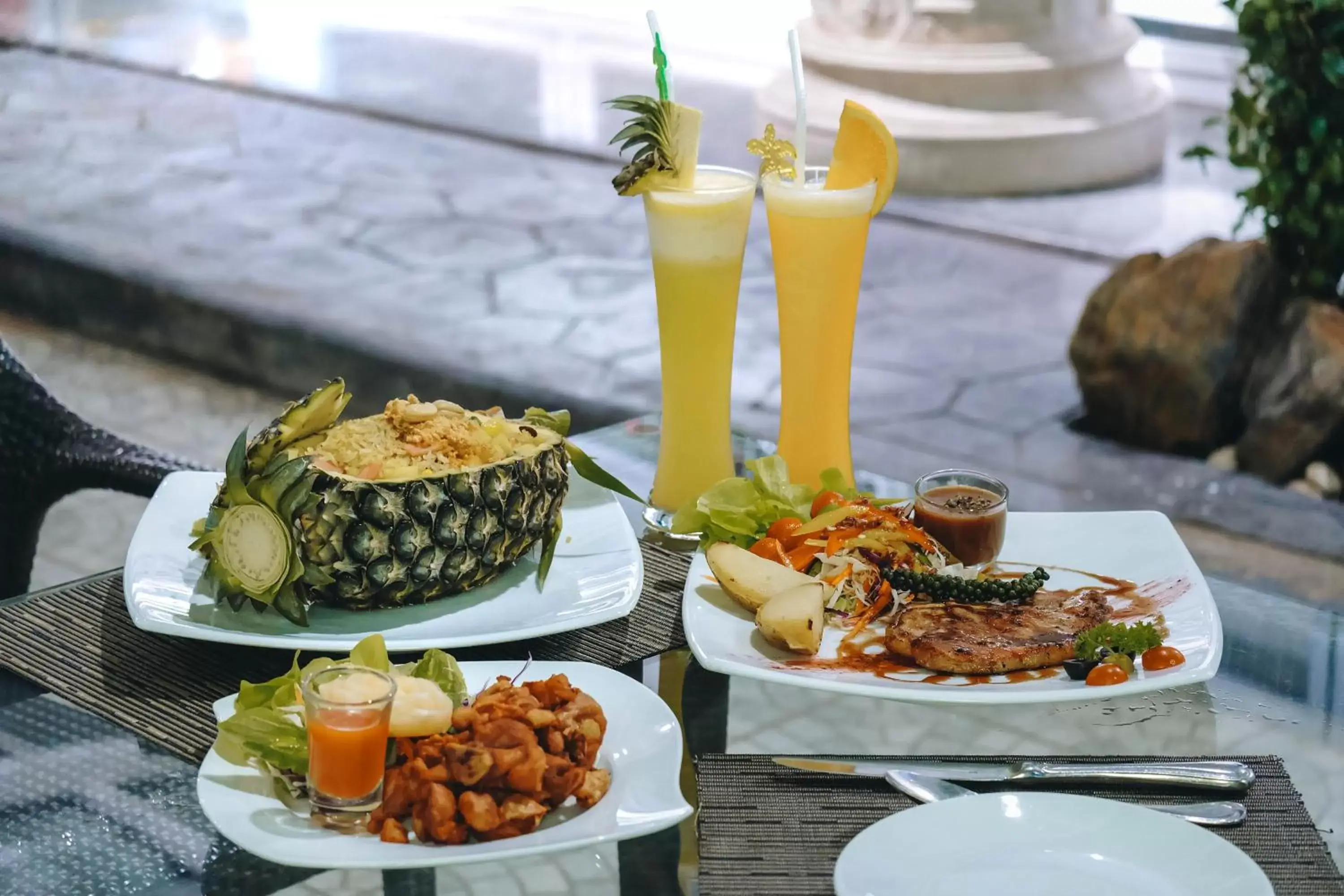 Food and drinks in Loei Palace Hotel