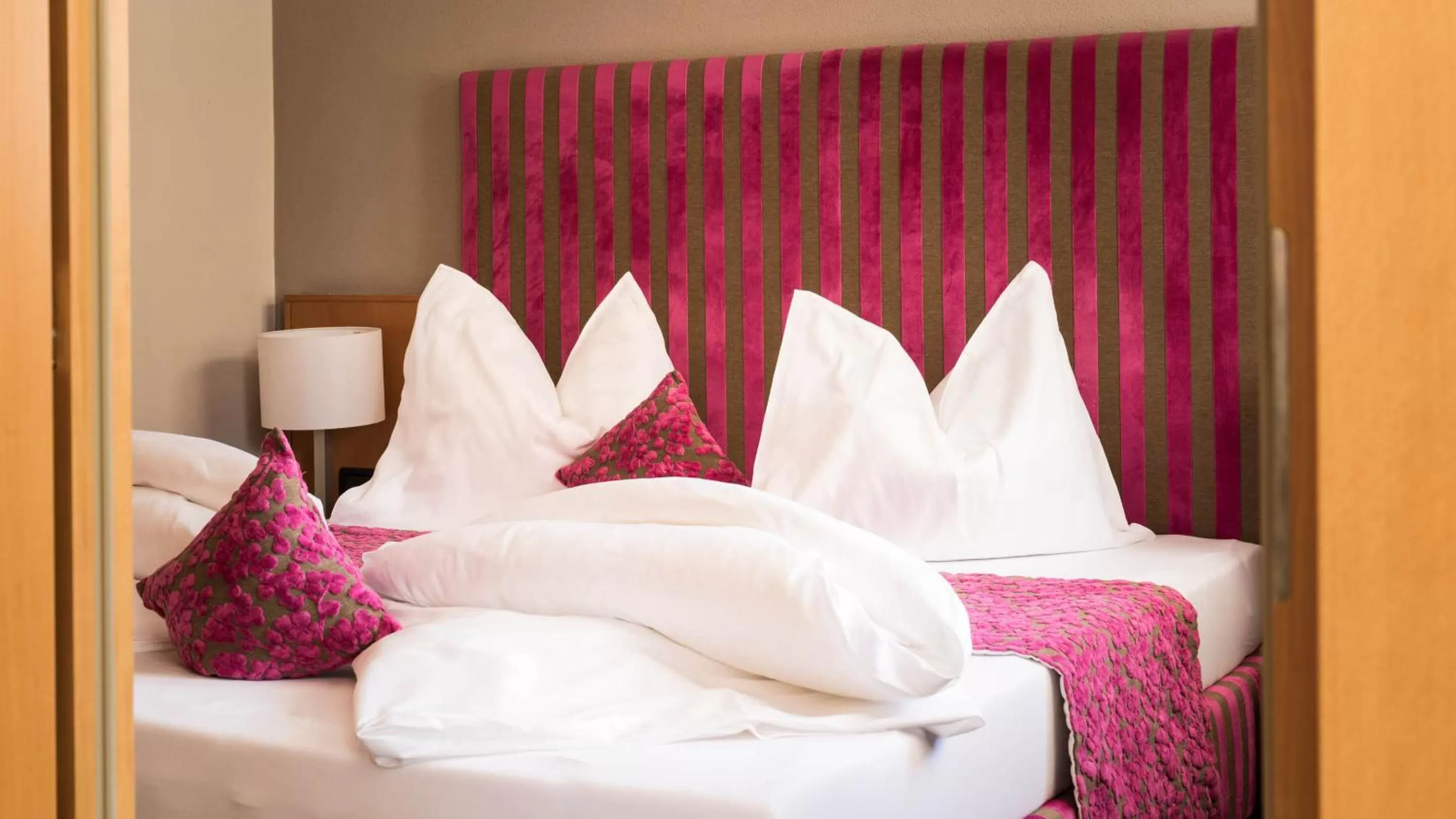 Photo of the whole room, Bed in Flora Hotel & Suites