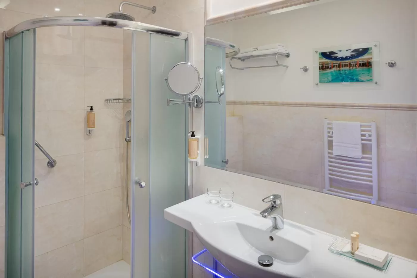 Shower in Ensana Hvězda - Imperiál - Neapol