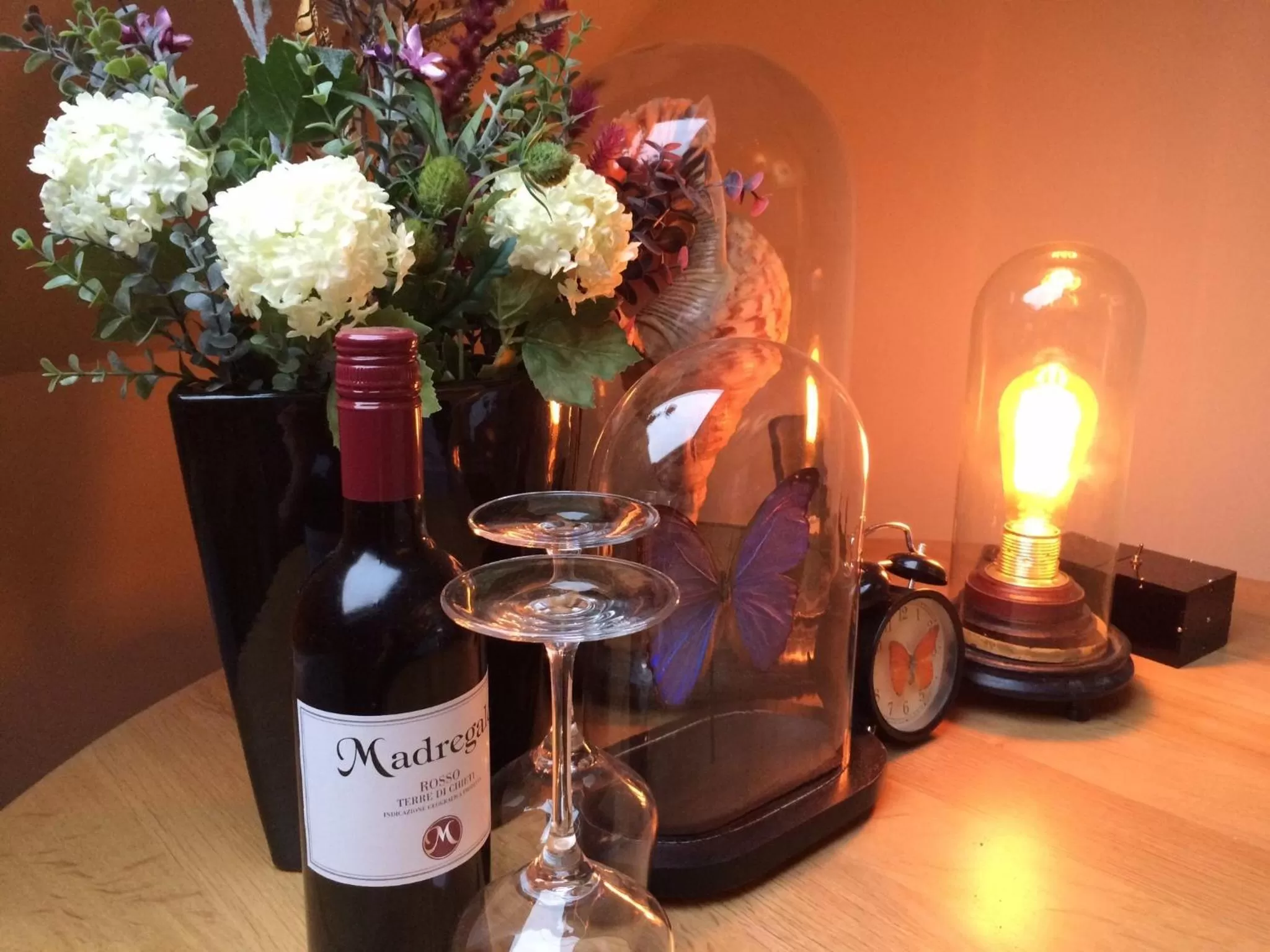 Decorative detail in Hotel Sleep-Inn Box 5