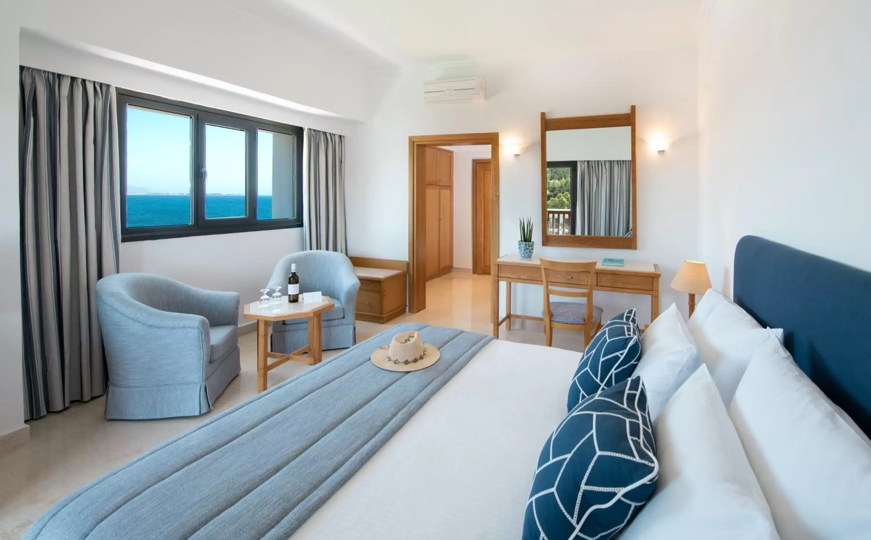 Bedroom, Bed in Mitsis Ramira Bedroom, Bed in Mitsis Ramira