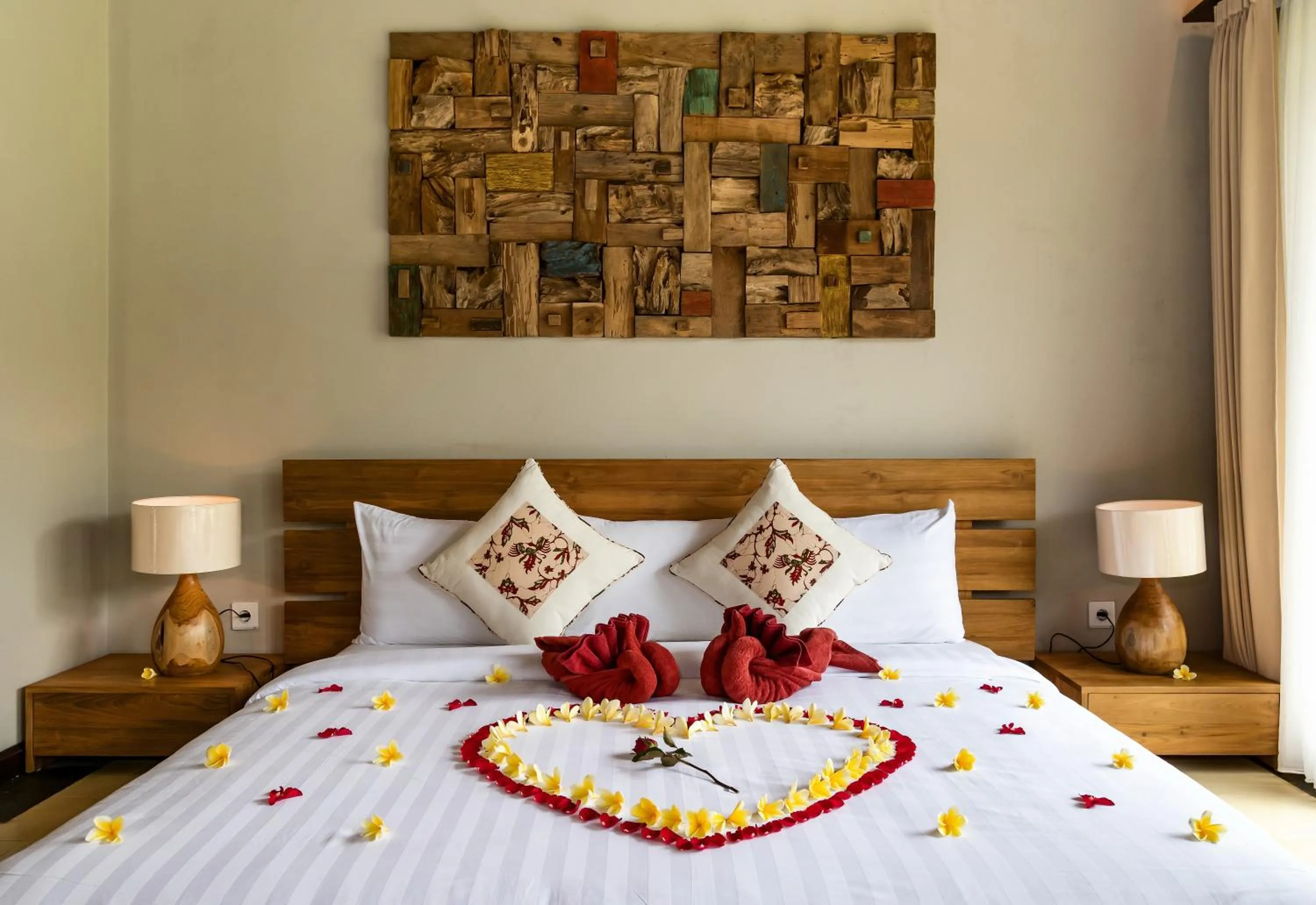 Bed in Suara Air Luxury Villa Ubud