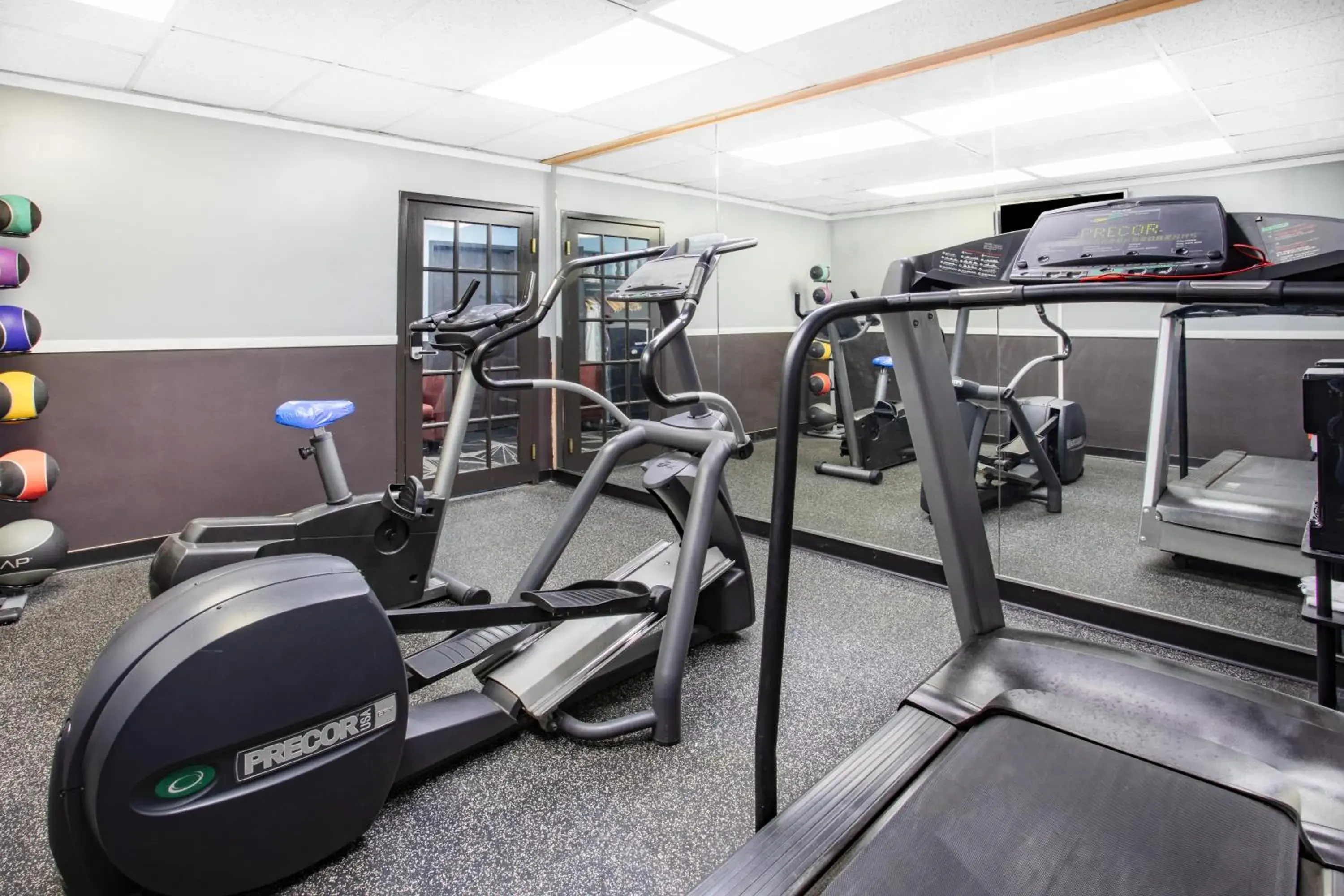 Fitness Center/Facilities in Travelodge by Wyndham Livonia Canton Novi Detroit Area