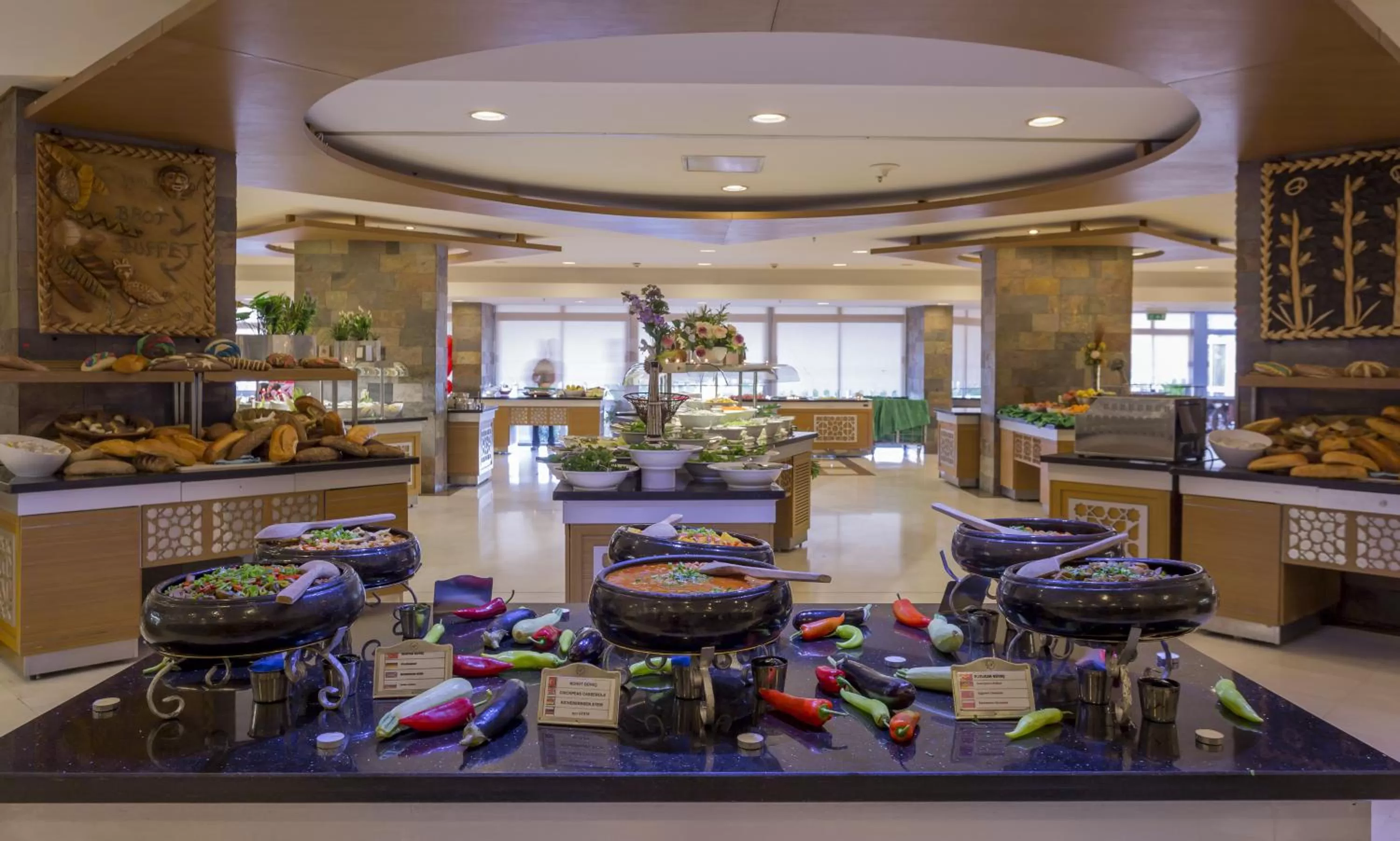 Restaurant/places to eat in Mukarnas Spa & Resort Hotel