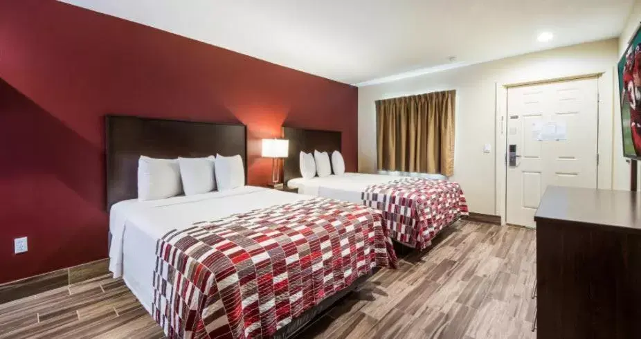Bed in Ocean's Edge Hotel, Port Aransas,TX