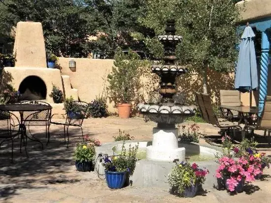 BBQ Facilities in Casa Benavides Inn