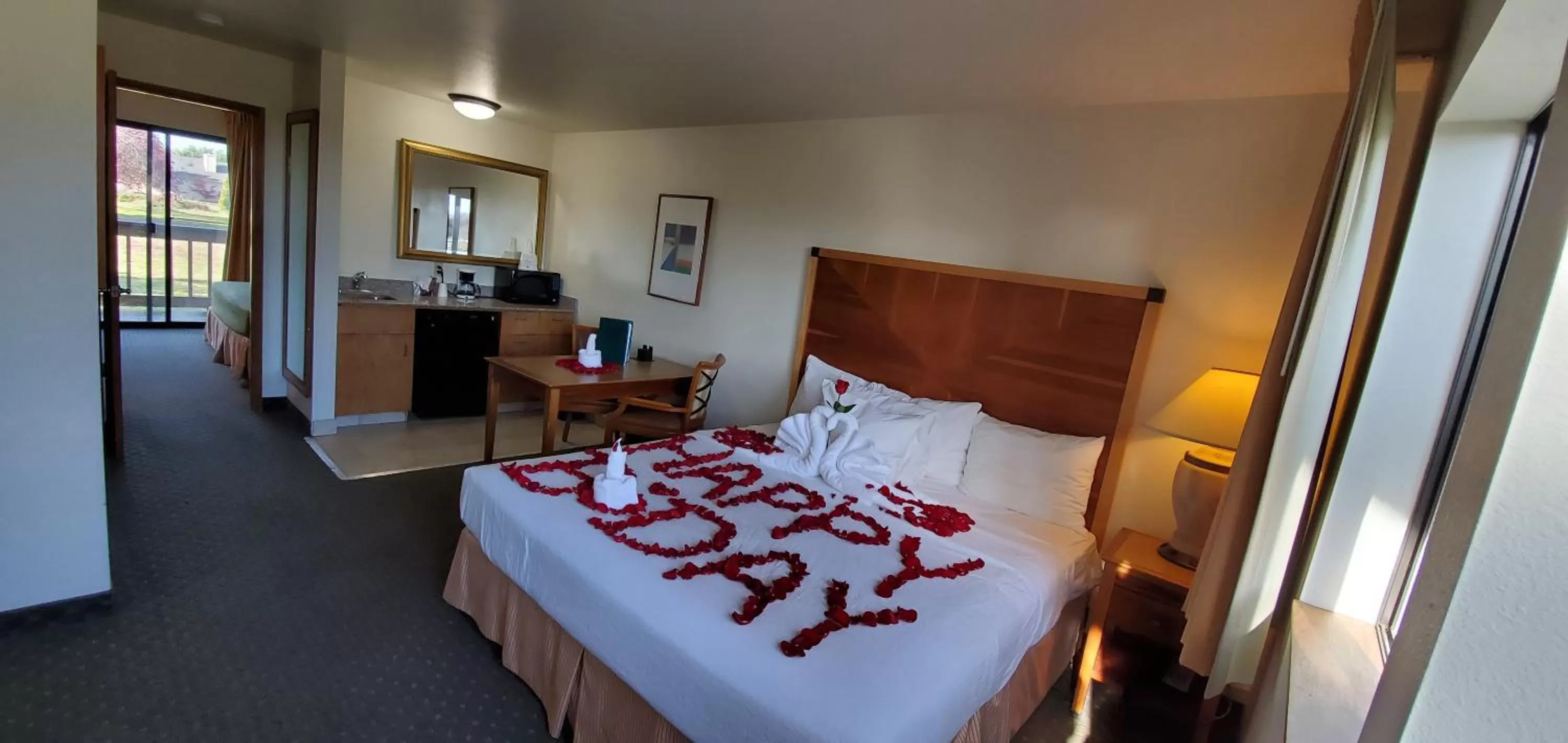 Bed in Olympic View Inn