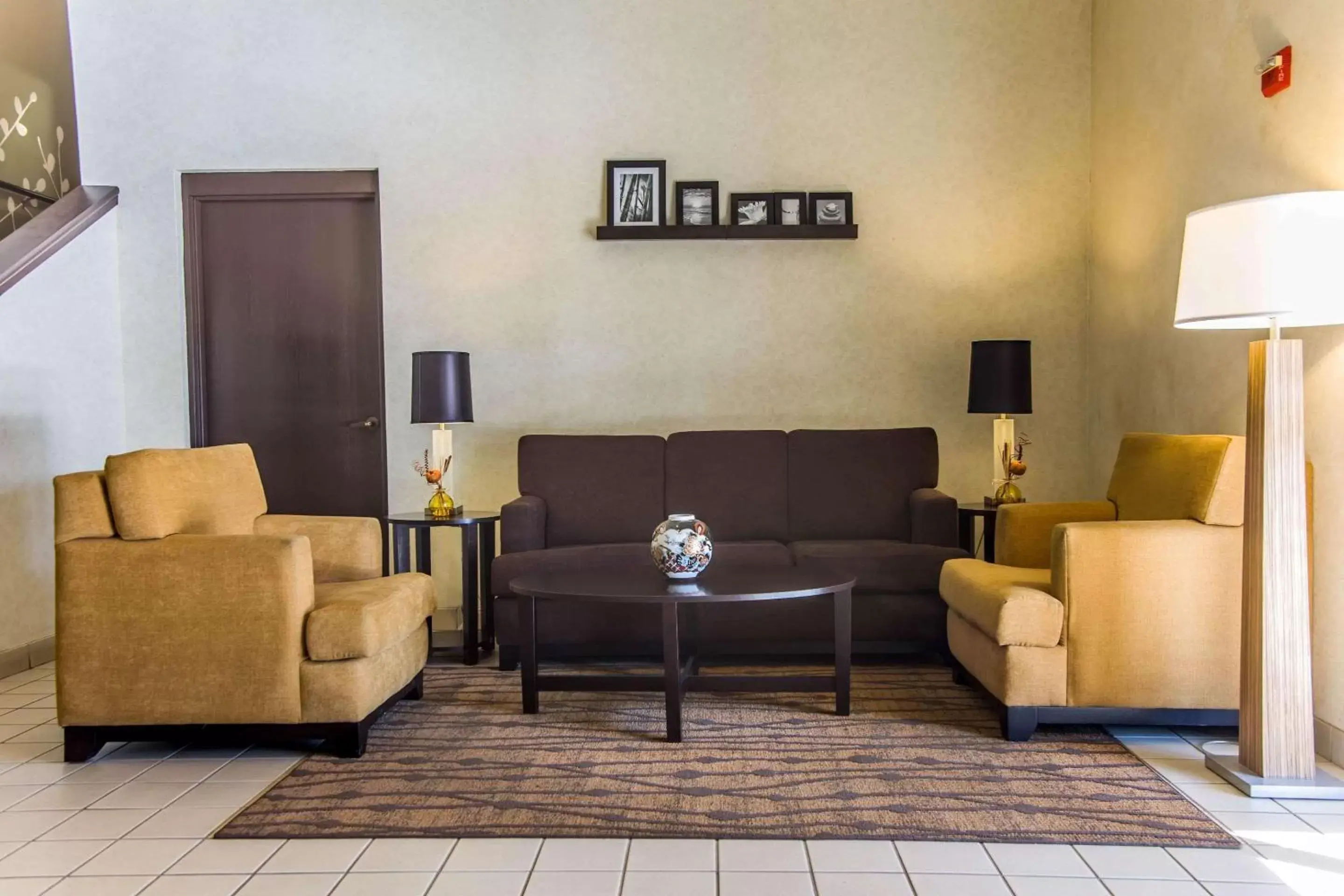 Lobby or reception, Seating Area in Sleep Inn Airport West Columbia