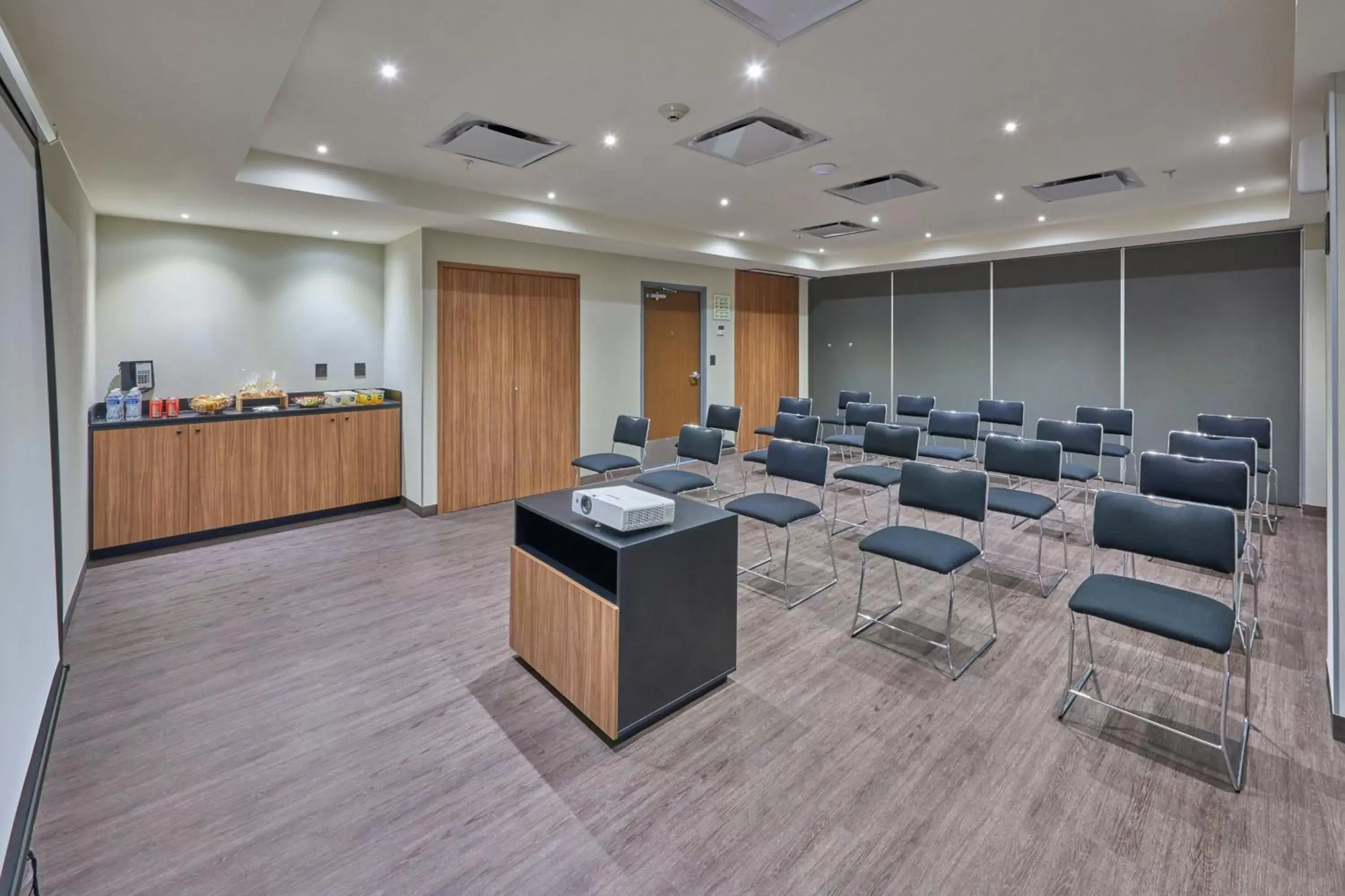 Meeting/conference room in City Express by Marriott Hermosillo Expo