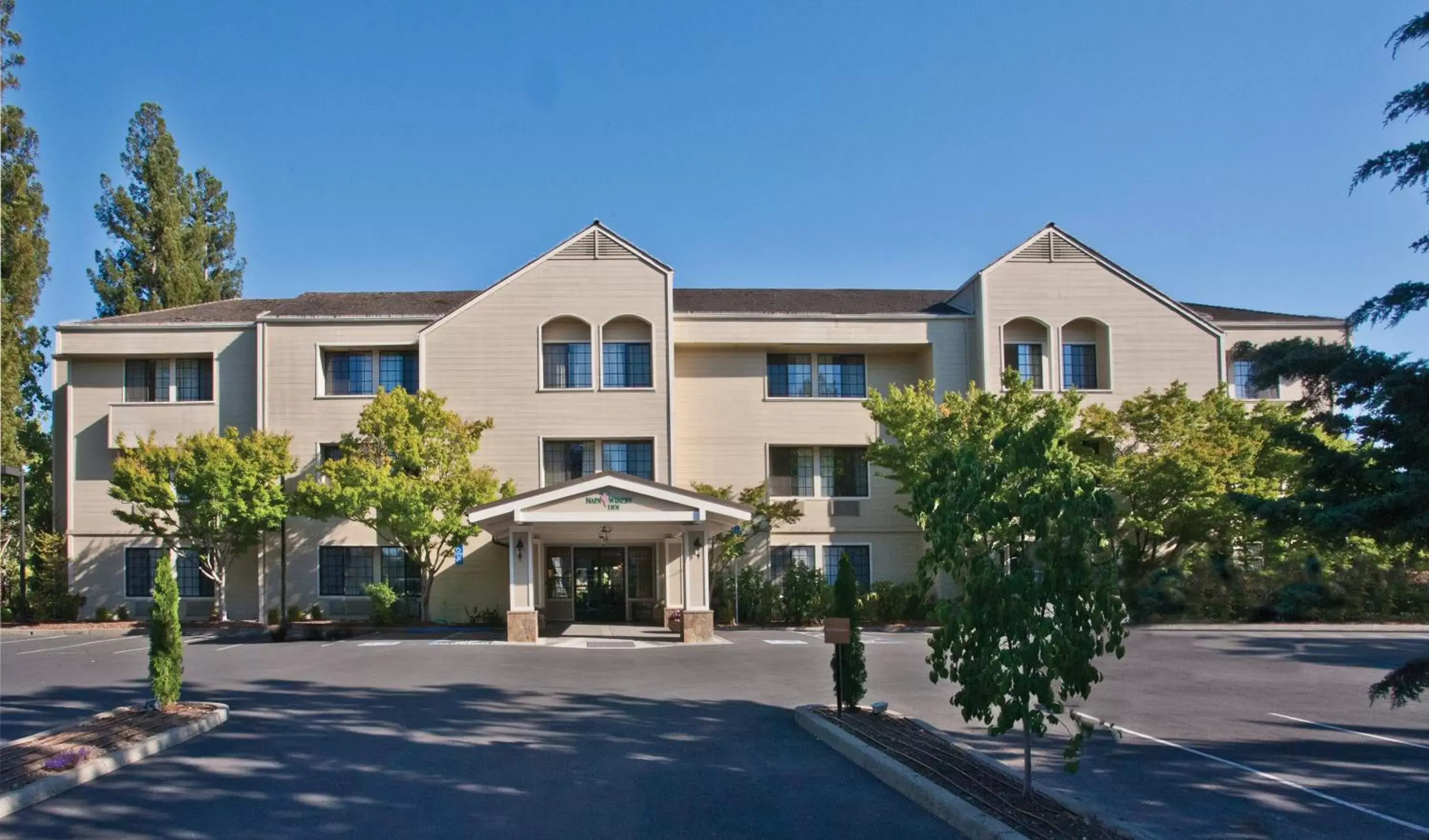 Facade/entrance, Property Building in Napa Winery Inn