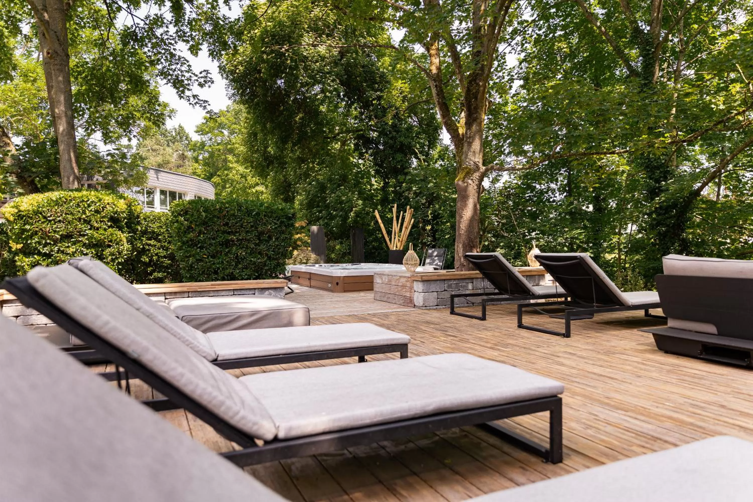 sunbed in Hôtel Diana Restaurant & Spa by HappyCulture