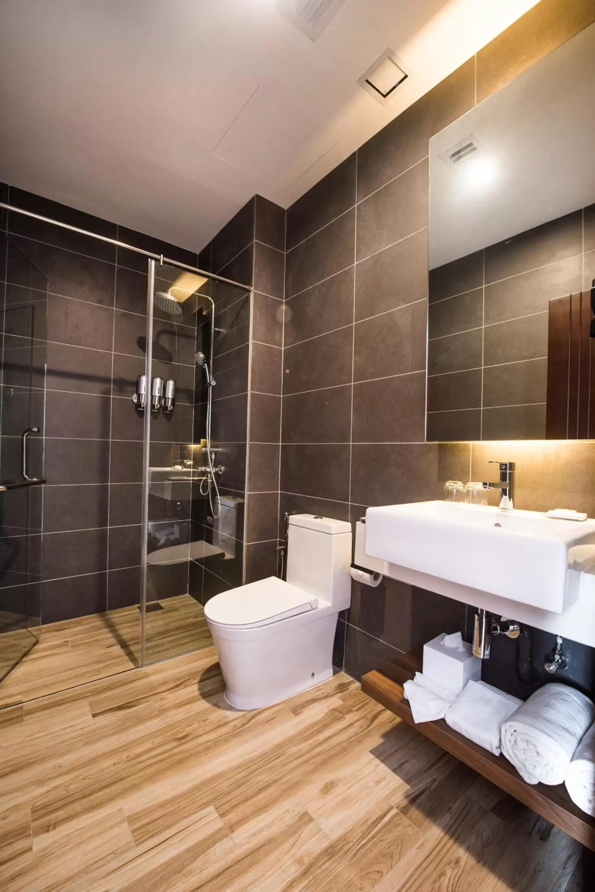 Shower, Bathroom in The Smith House