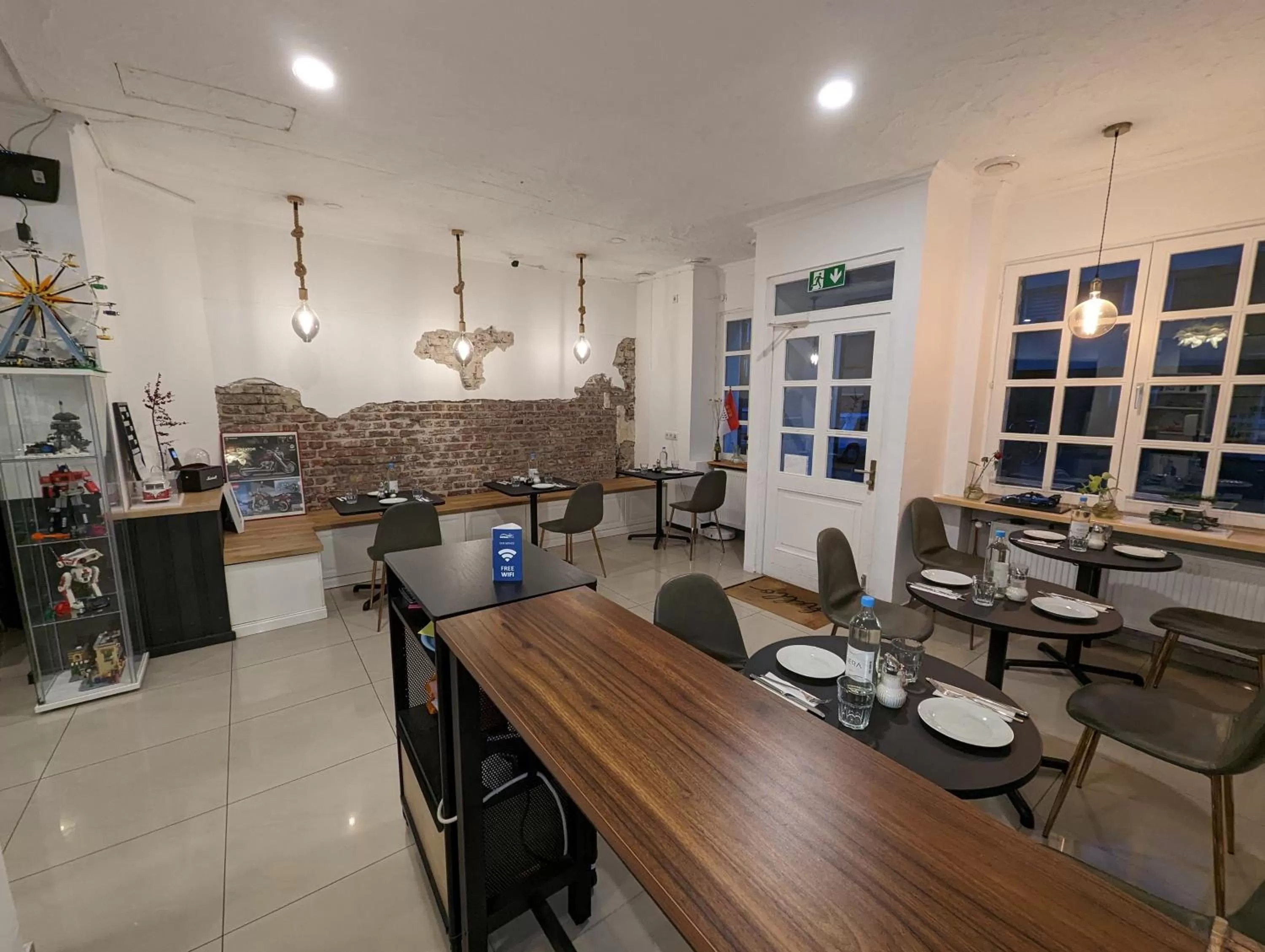 Restaurant/places to eat in Hotel Tempelhof - City-Messe-Arena