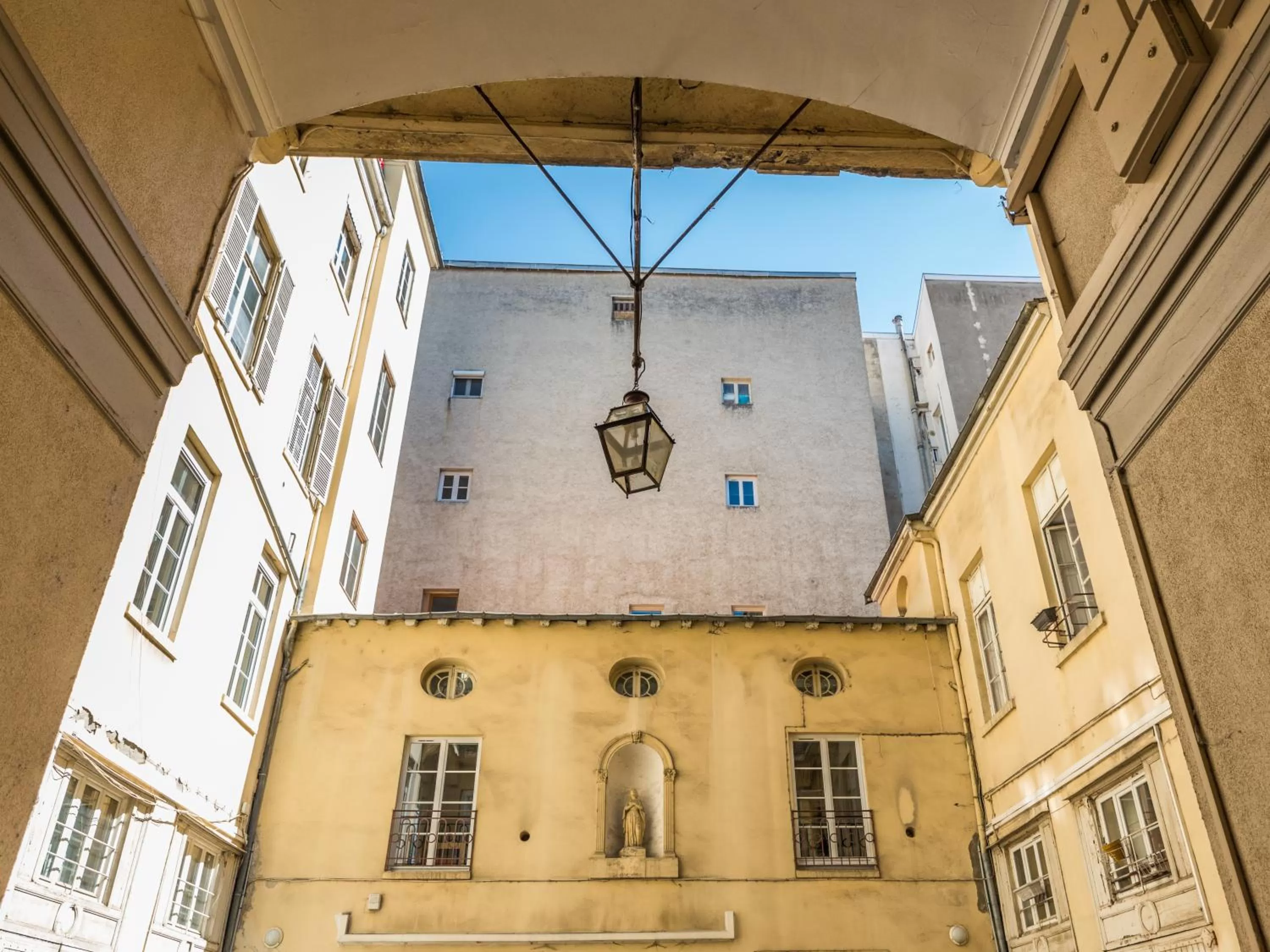 Property building in MiHotel Comte