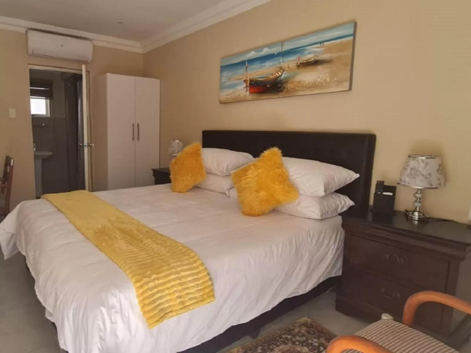 Bed in Benoni N12 Hotel