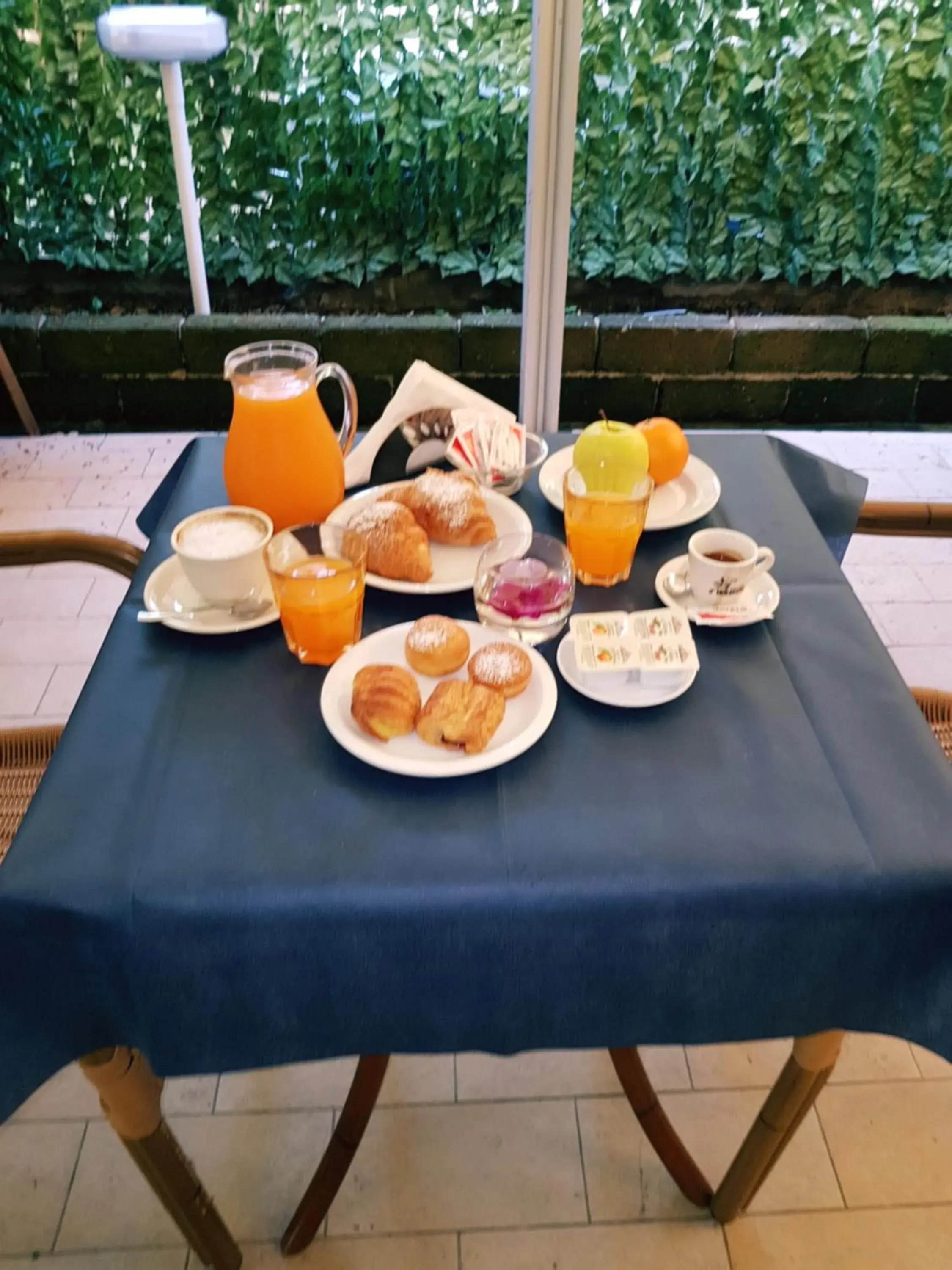 Breakfast in Hotel St Pierre