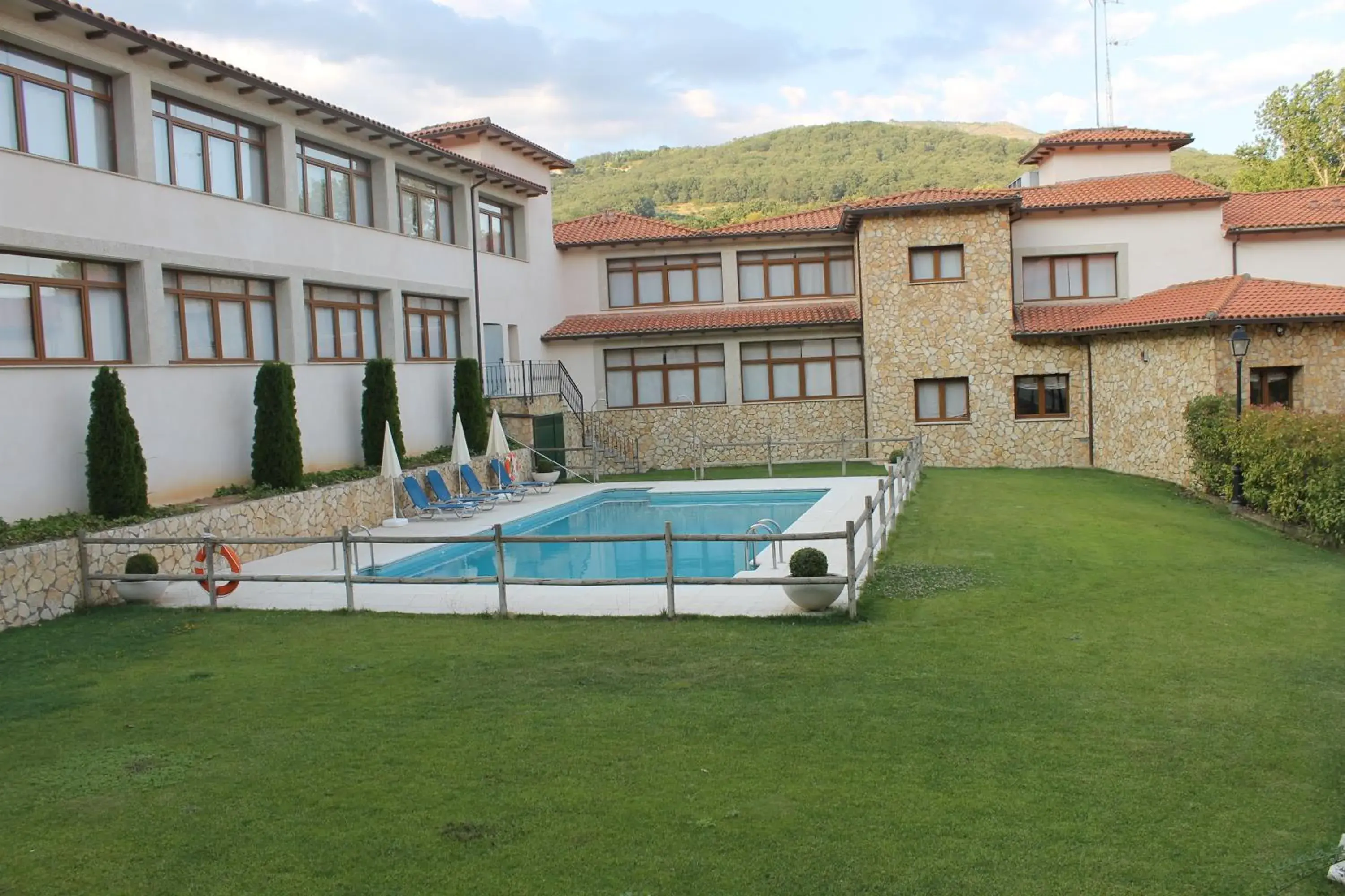 Property building, Swimming Pool in Mirador de La Portilla