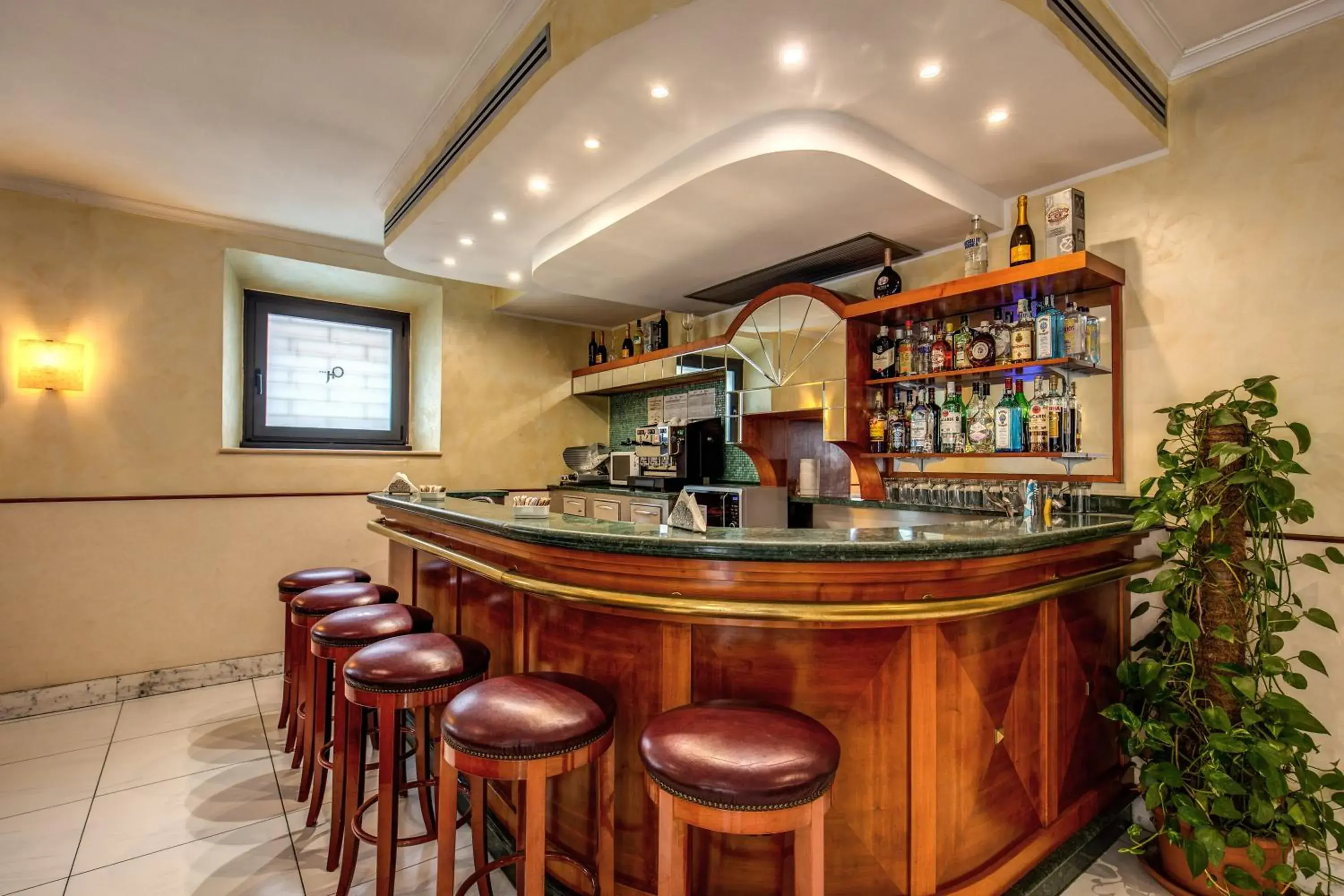 Lobby or reception, Lounge/Bar in Hotel Osimar