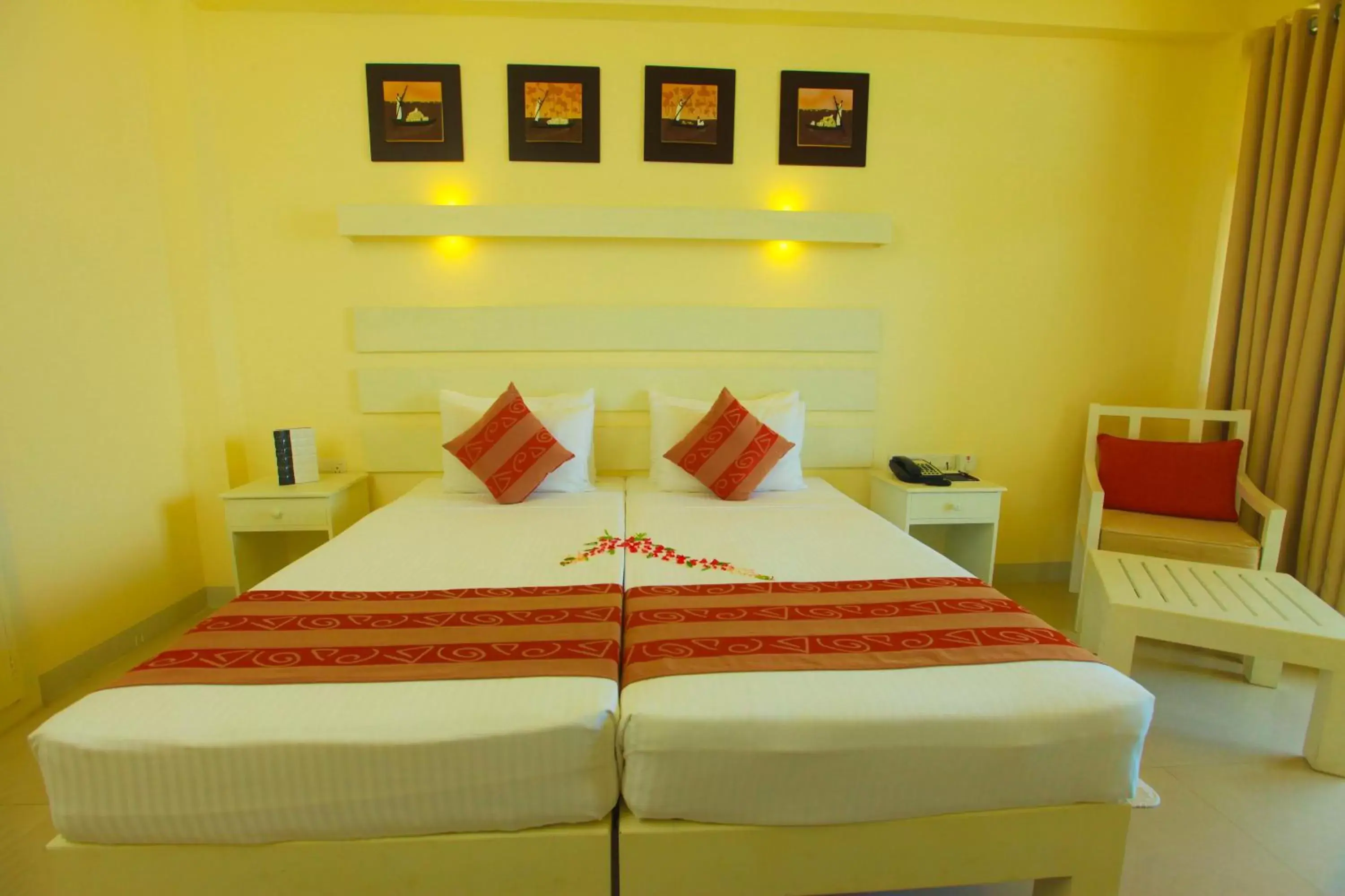Bed in Beacon Beach Hotel Negombo