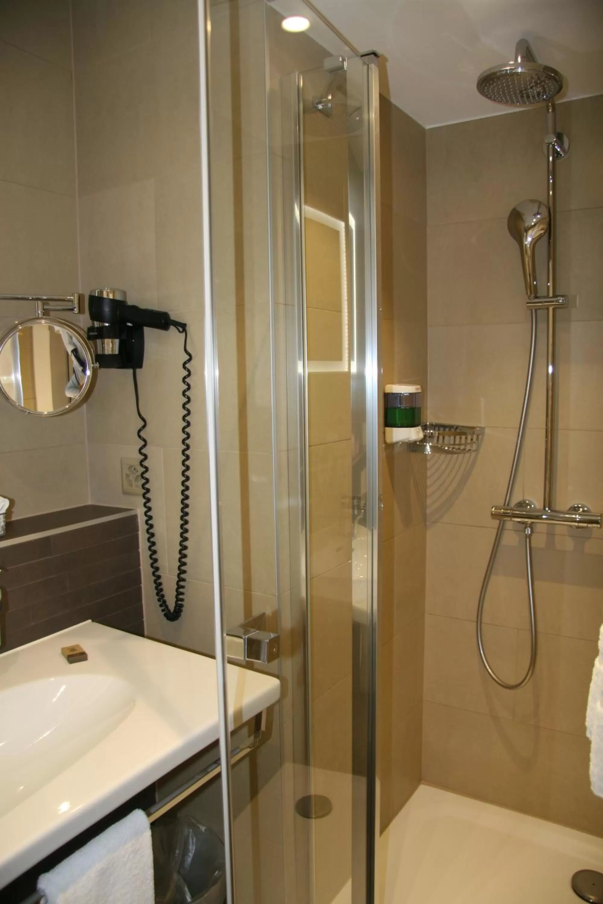 Shower in Hotel Eremitage