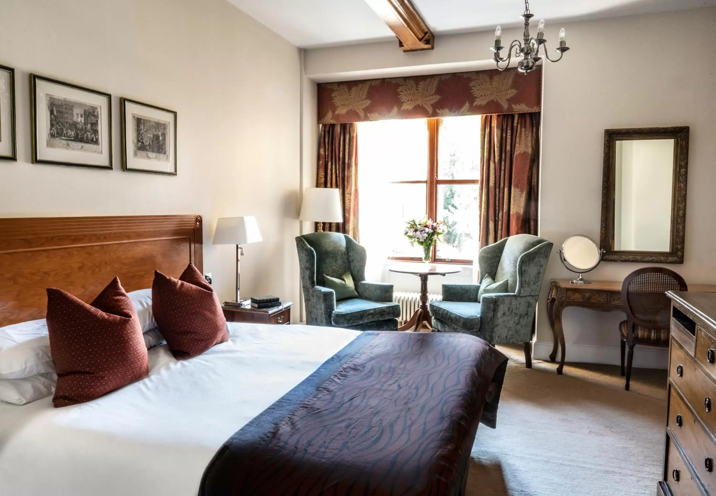 Bed in Ettington Park Hotel, Stratford-upon-Avon