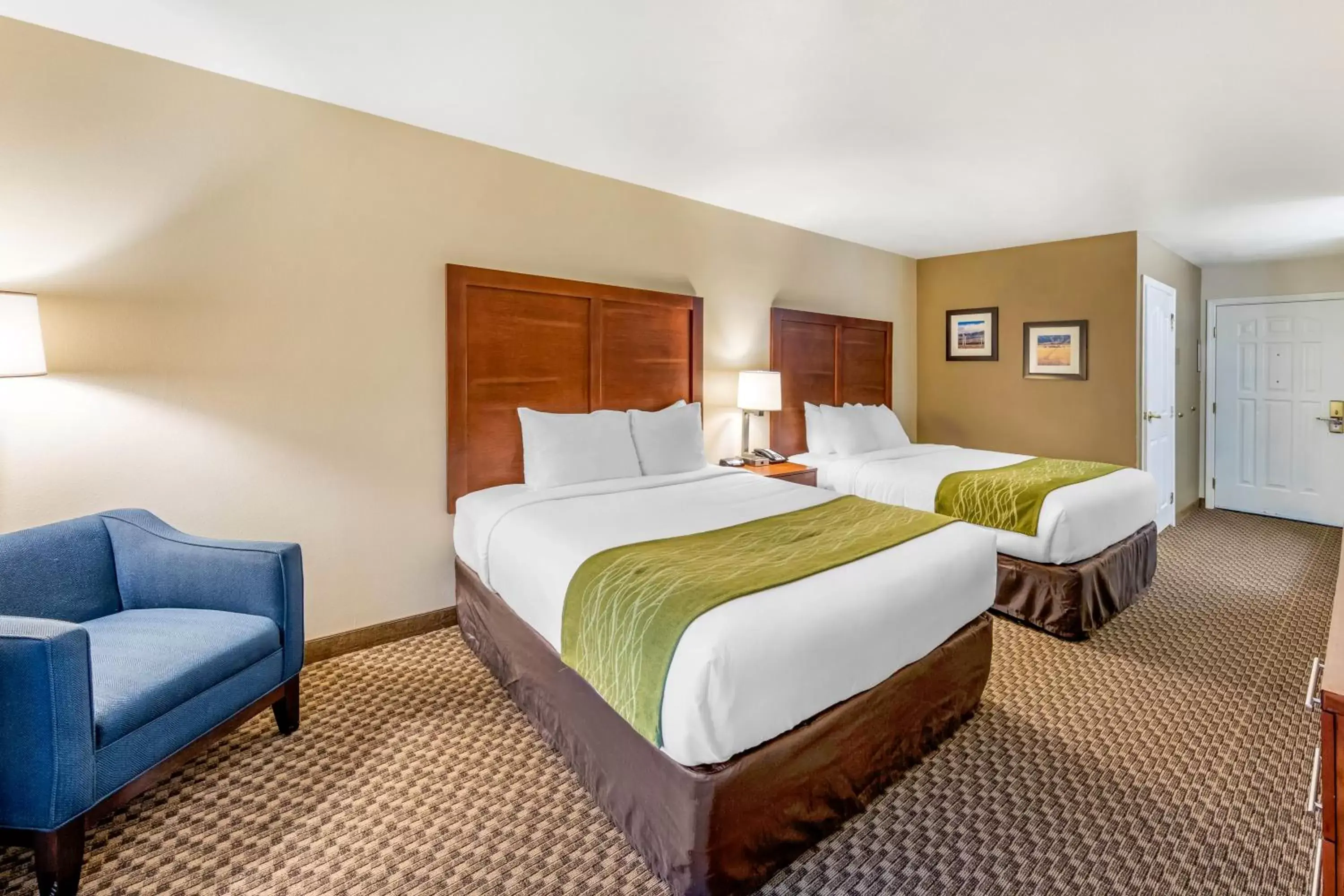 Bedroom, Bed in Comfort Inn & Suites Lancaster Antelope Valley