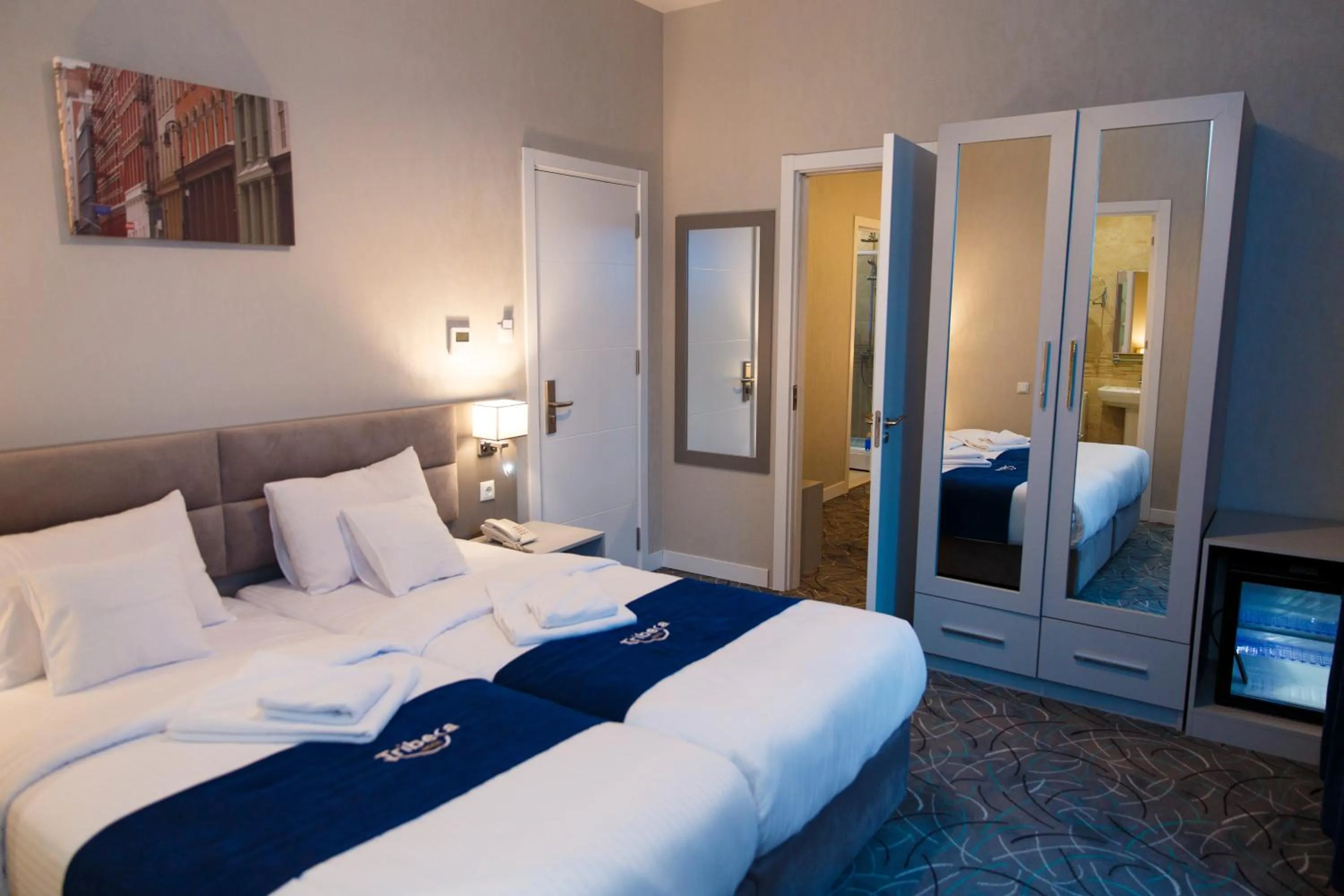 Restaurant/places to eat in Tribeca Hotel