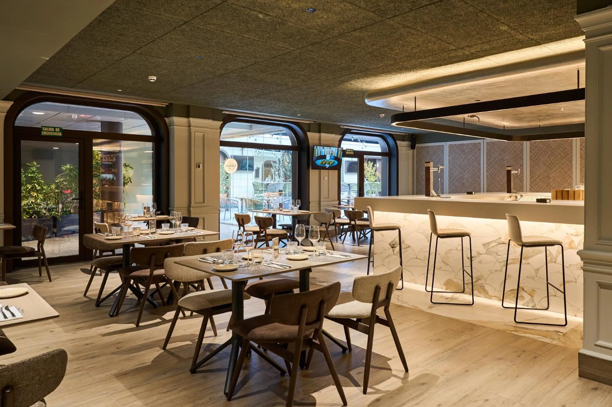 Restaurant/places to eat in VP Madroño