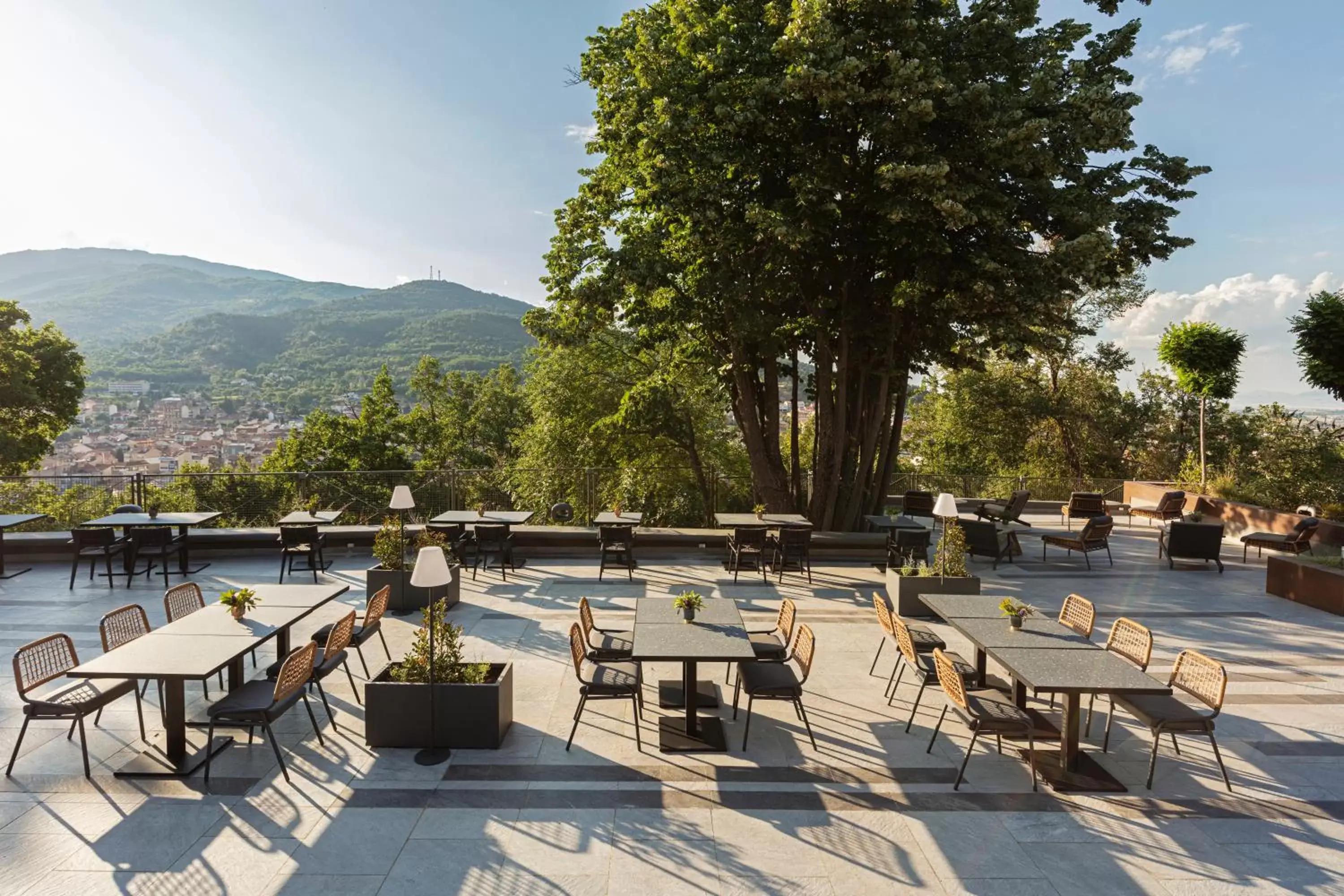 Patio in The Lynx Mountain Resort