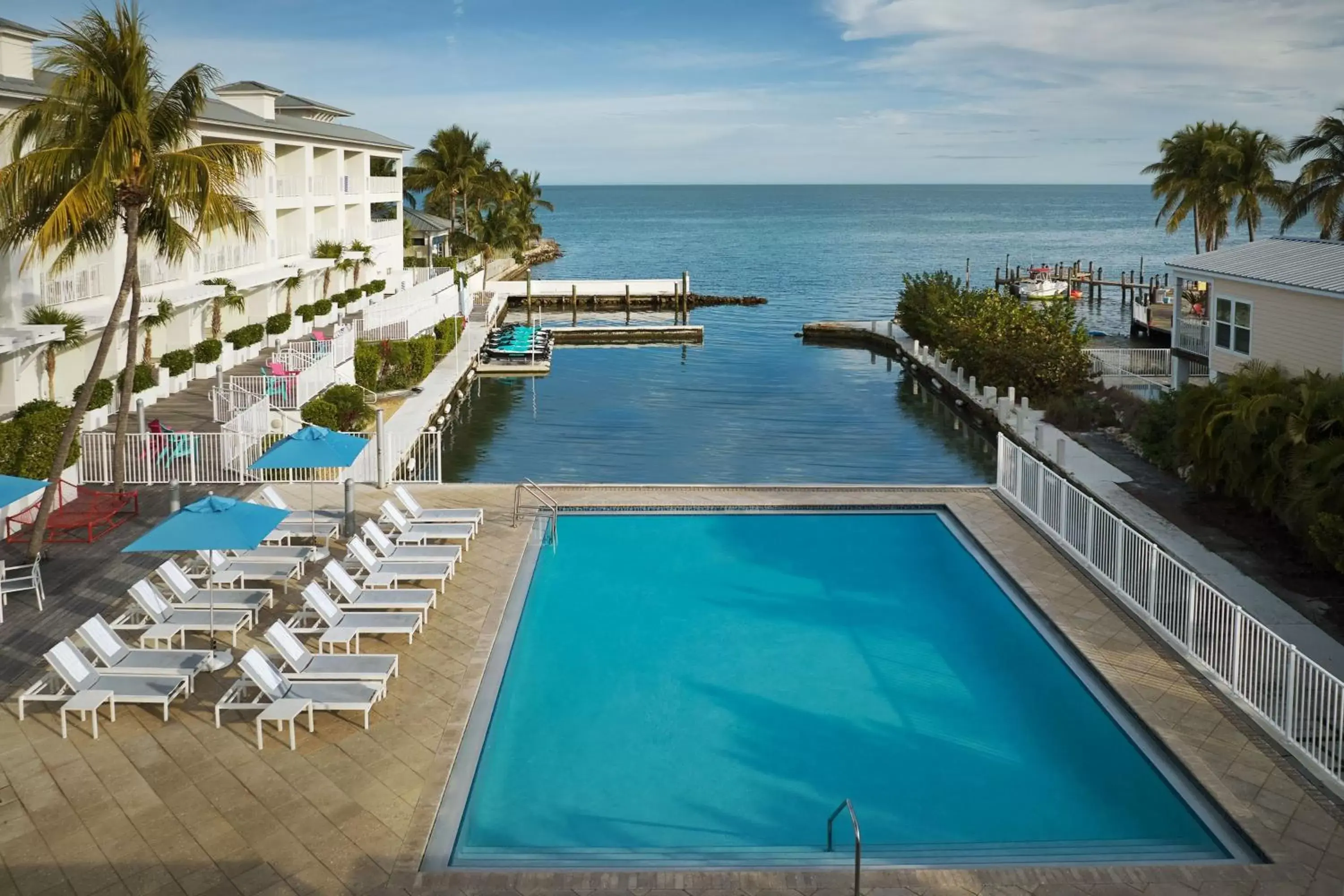 Swimming pool, Pool View in Courtyard by Marriott Faro Blanco Resort