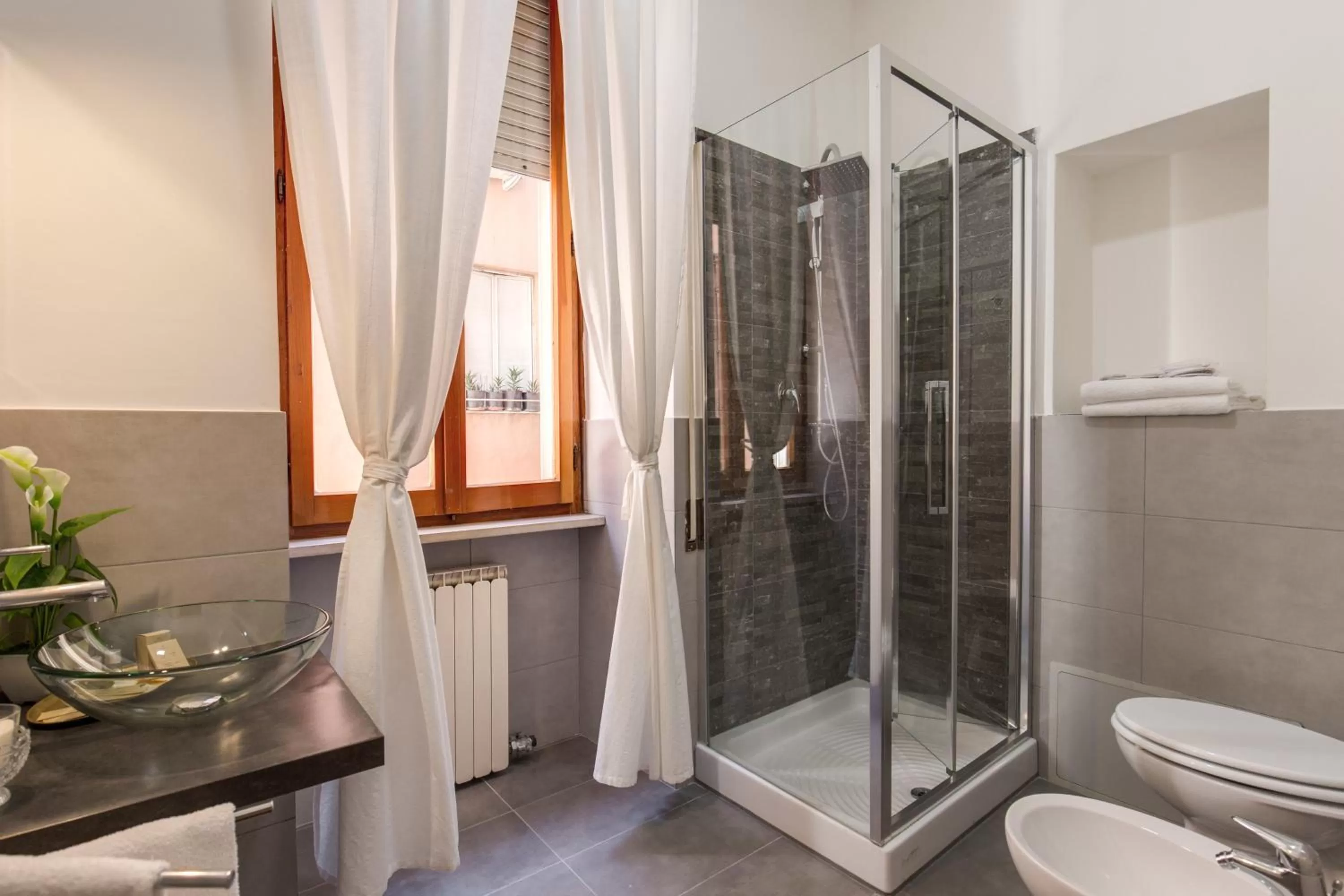 Shower, Bathroom in B&D Dolce Vita