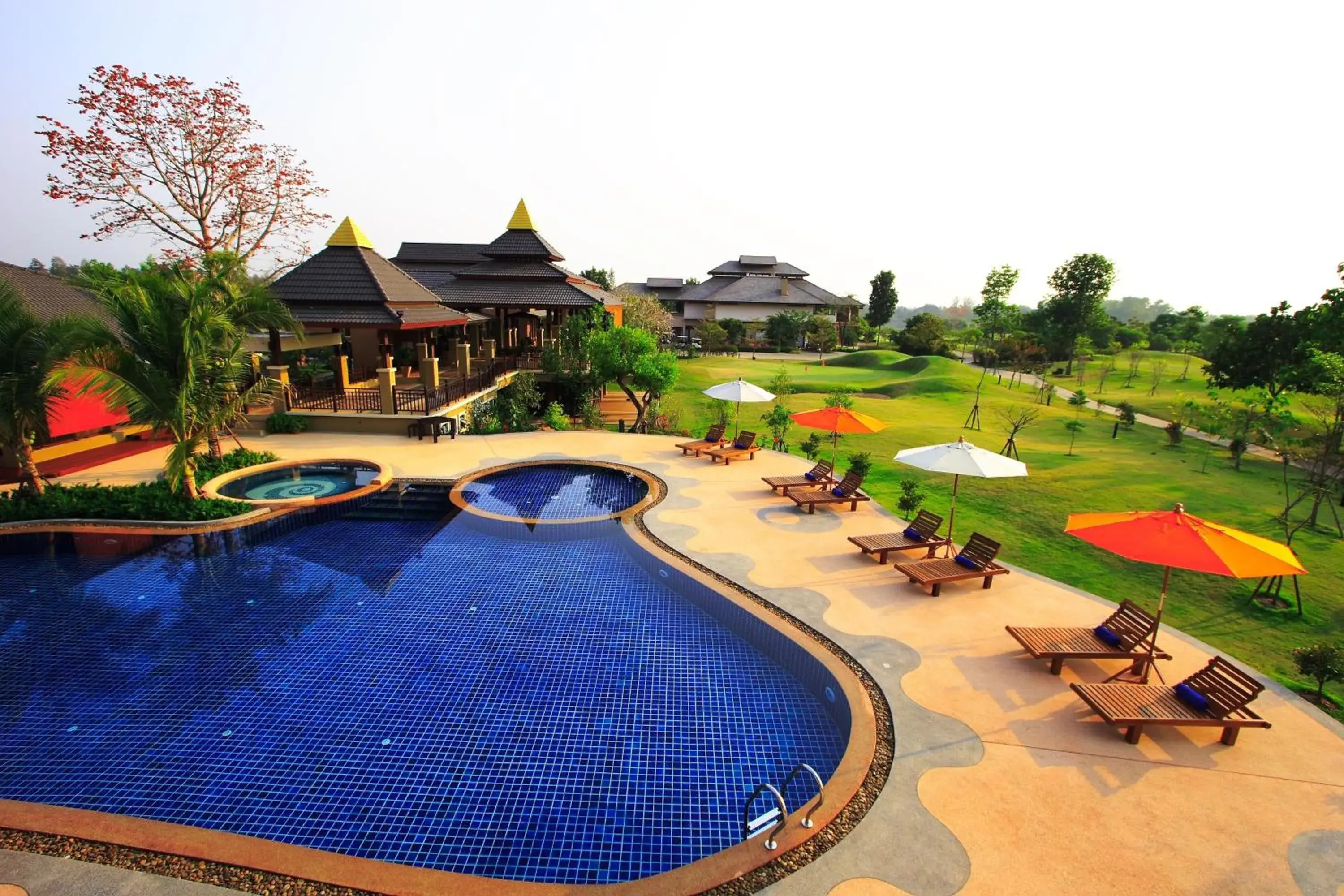 Swimming Pool in Mae Jo Golf Resort & Spa