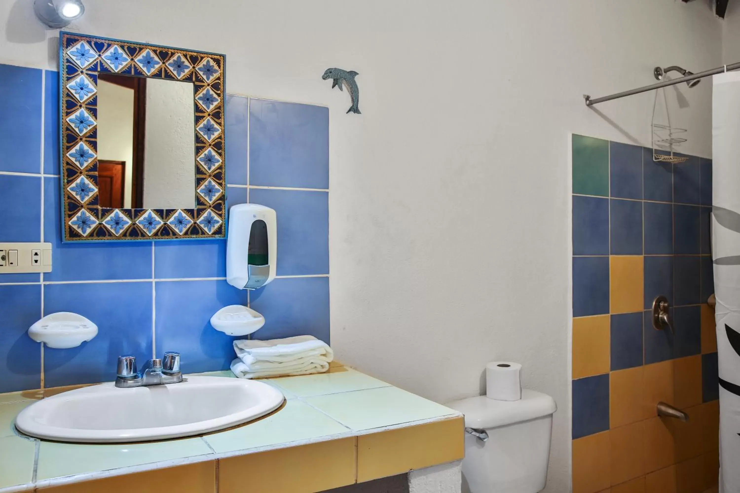 Shower, Bathroom in Villas Macondo