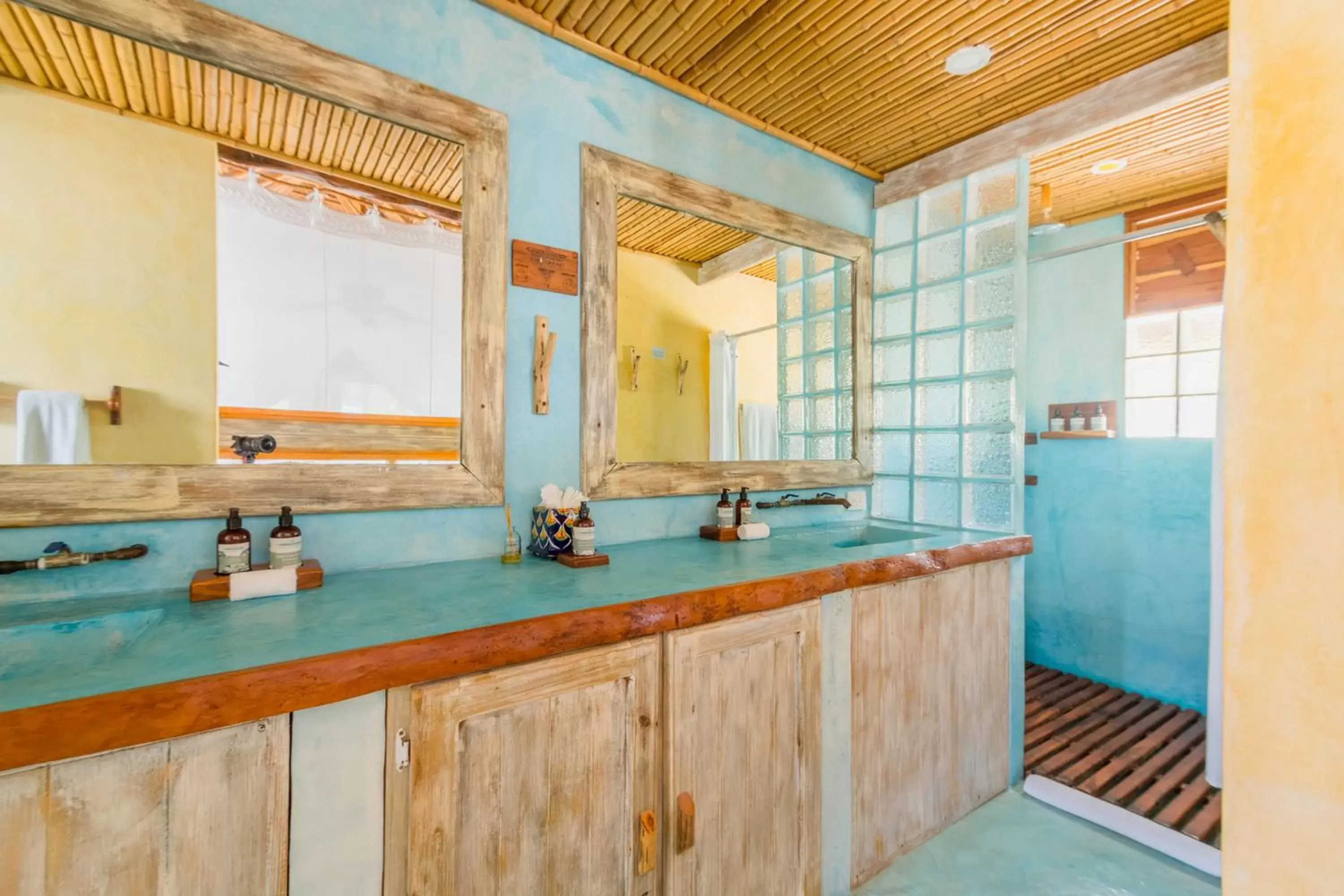 Bathroom in Villa Pescadores Tulum