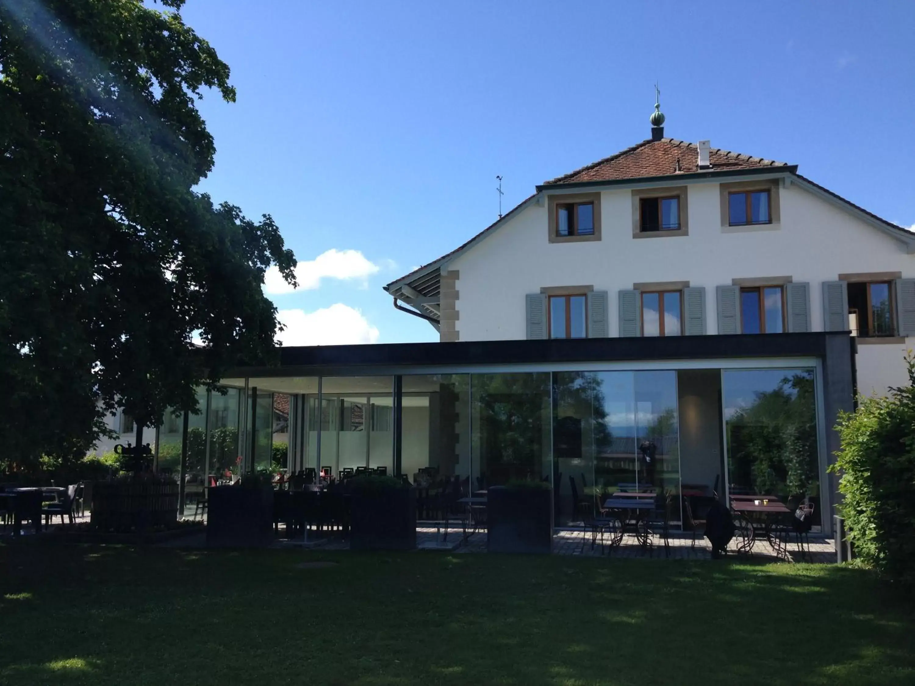 Facade/entrance, Property Building in Auberge de Confignon