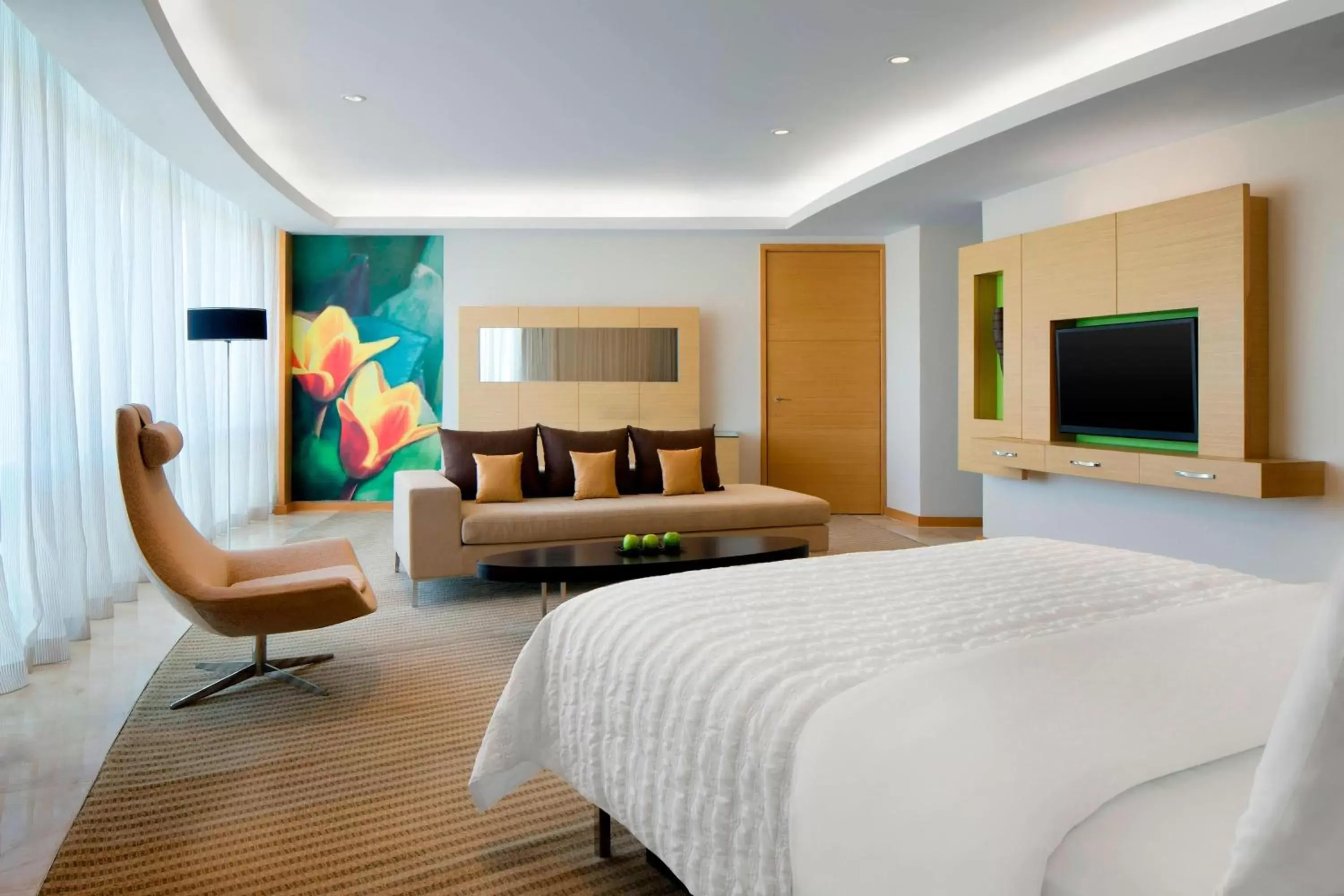 Bedroom, TV/Entertainment Center in Le Meridien Cairo Airport