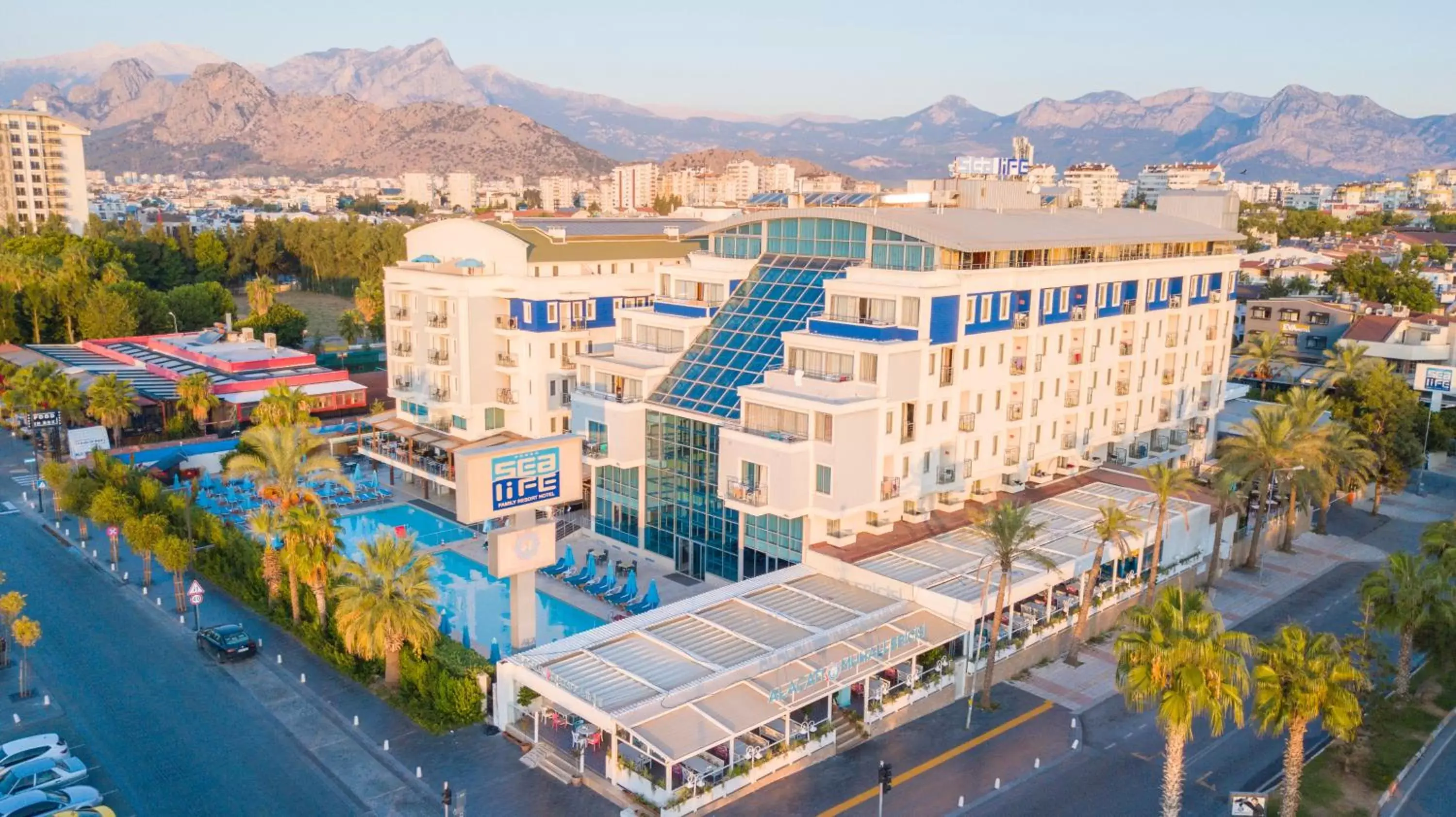 Bird's eye view, Bird's-eye View in Sealife Family Resort Hotel