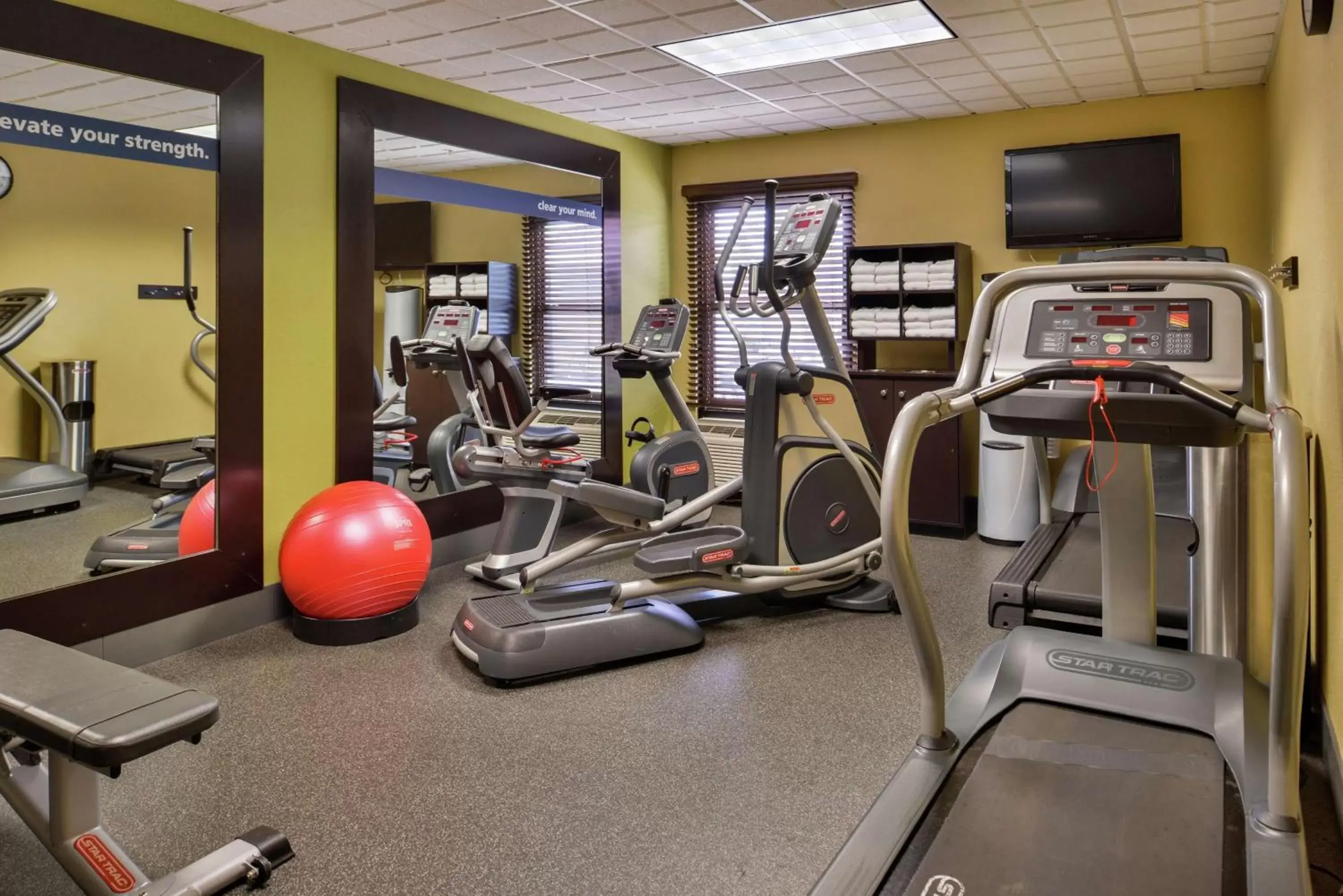Fitness centre/facilities, Fitness Center/Facilities in Hampton Inn Raleigh Clayton I-40 Garner