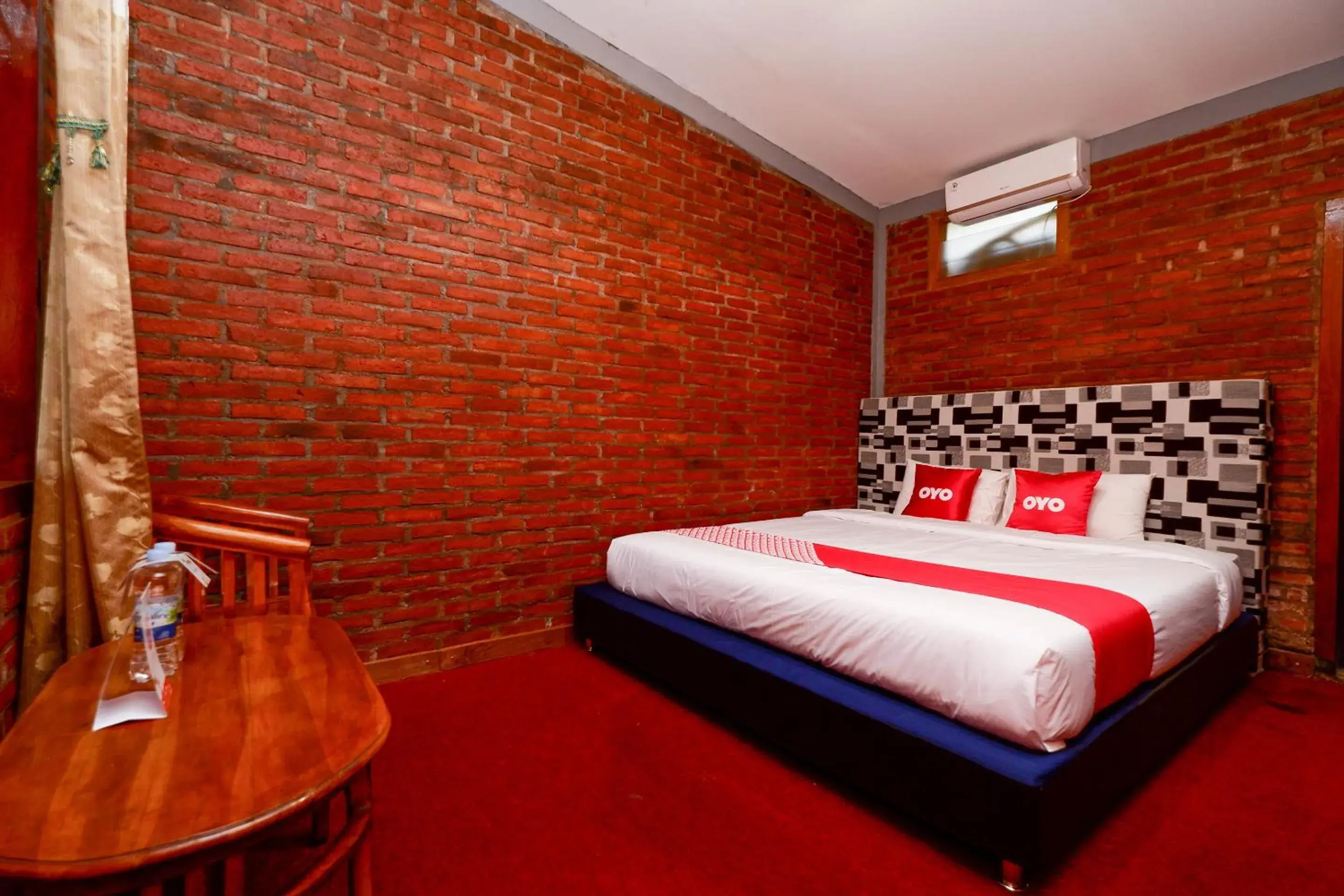 Bedroom, Bed in SUPER OYO Capital O 1808 New Bandungan Indah
