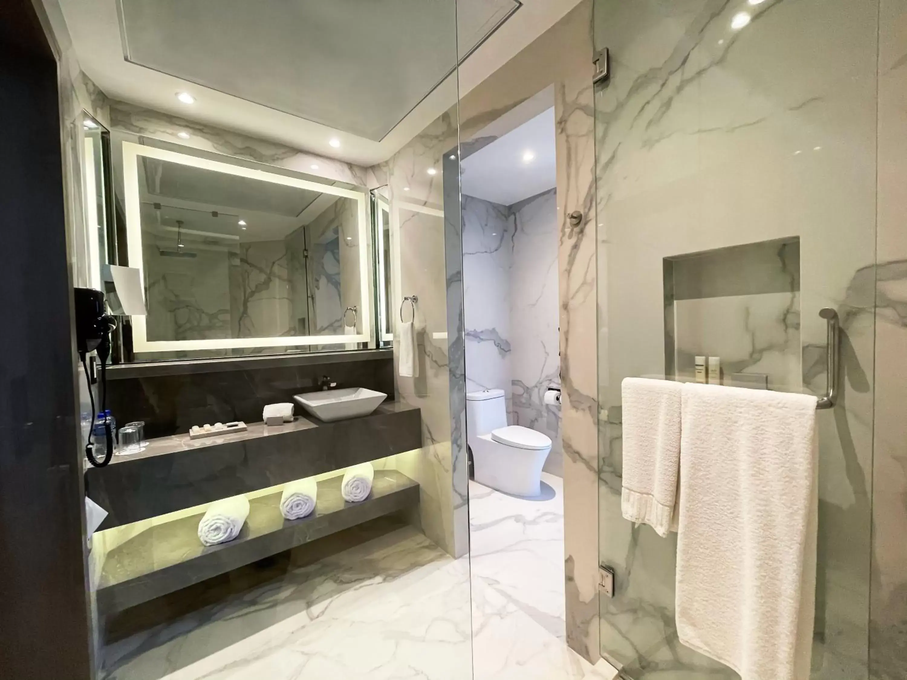 Bathroom in Safi Royal Luxury Metropolitan