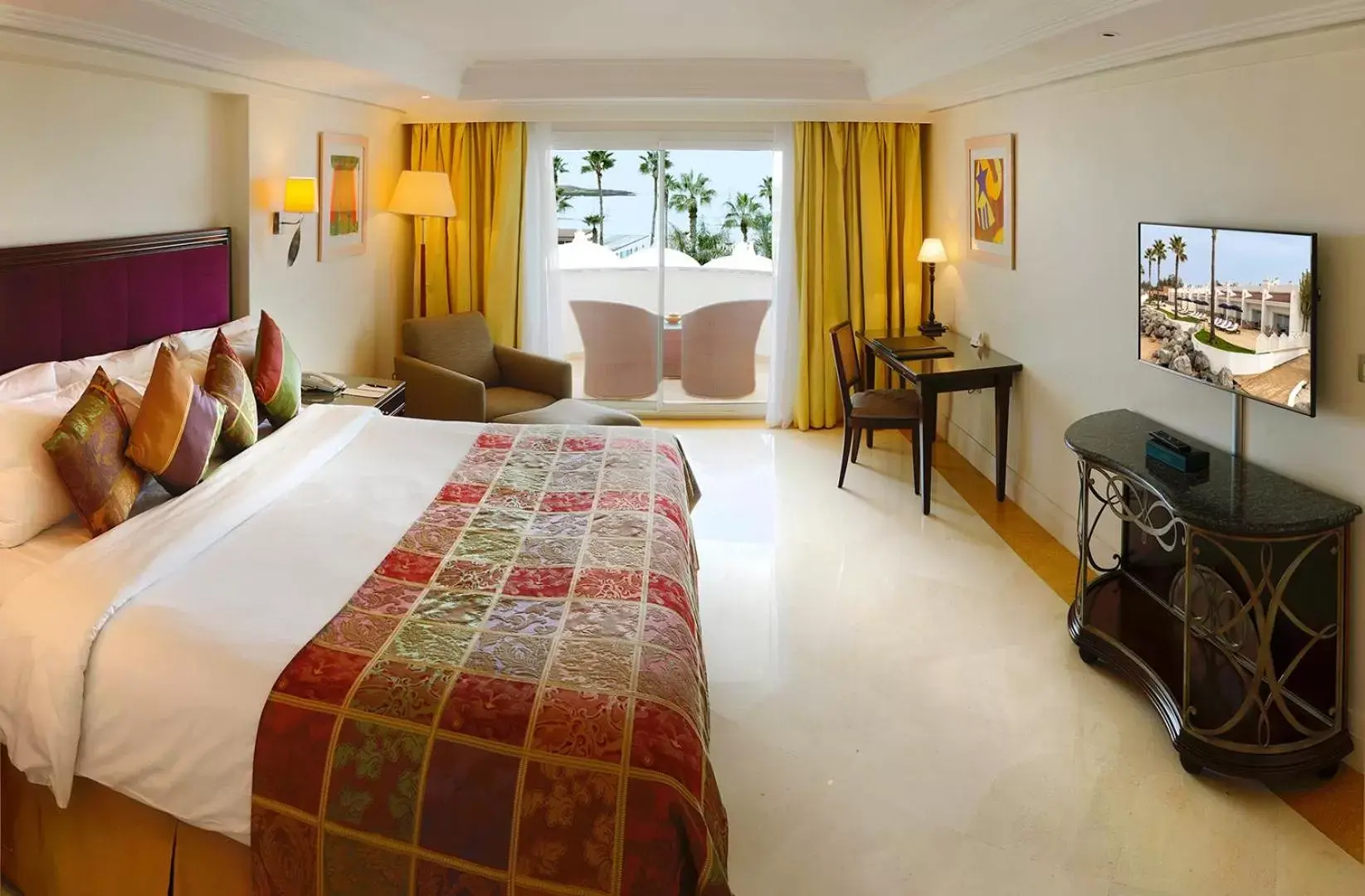 Bedroom, Bed in L' Amphitrite Palace Beach Resort & Spa Bedroom, Bed in L' Amphitrite Palace Beach Resort & Spa