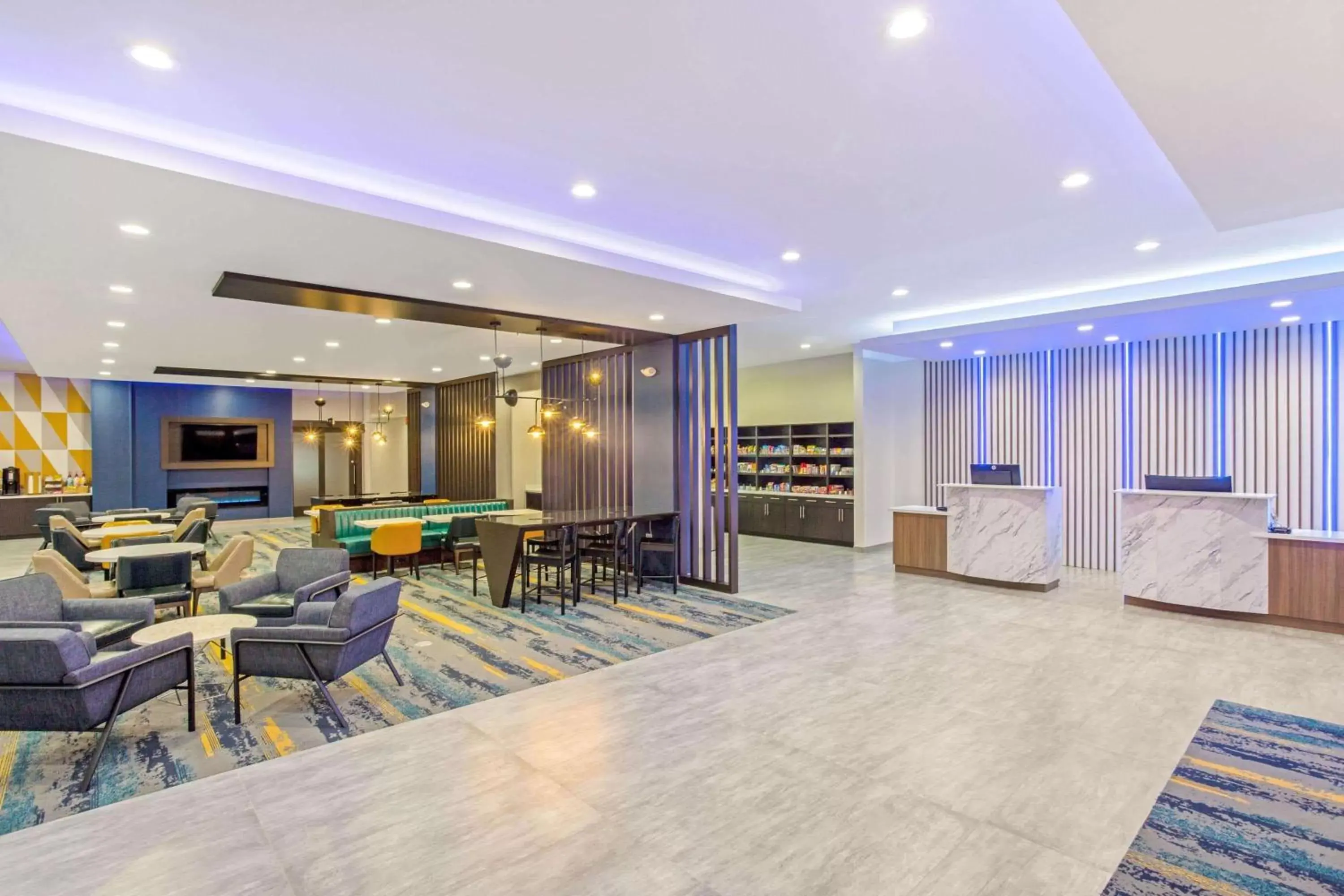 Lobby or reception, Lobby/Reception in La Quinta Inn & Suites by Wyndham Miramar Beach-Destin