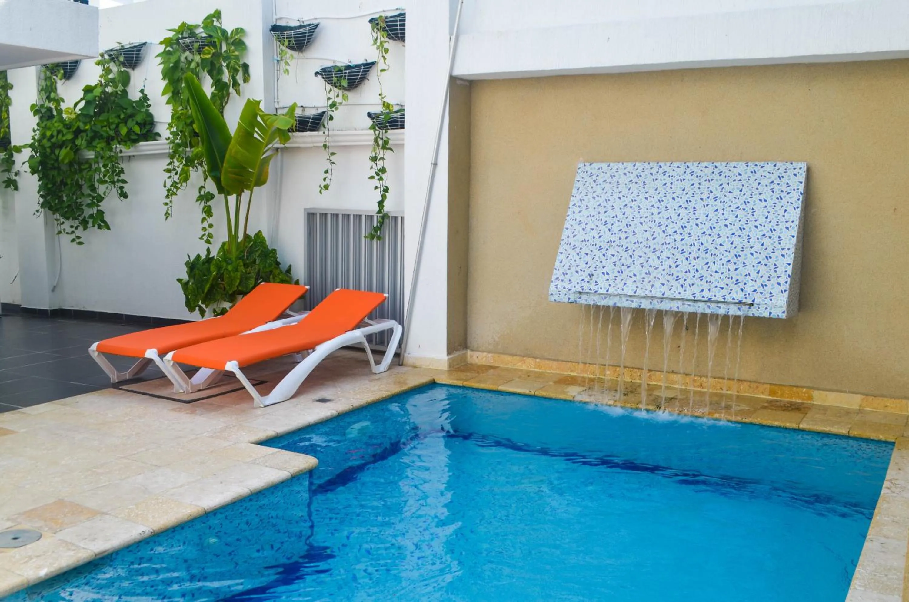 Swimming pool in Hotel Or Cartagena