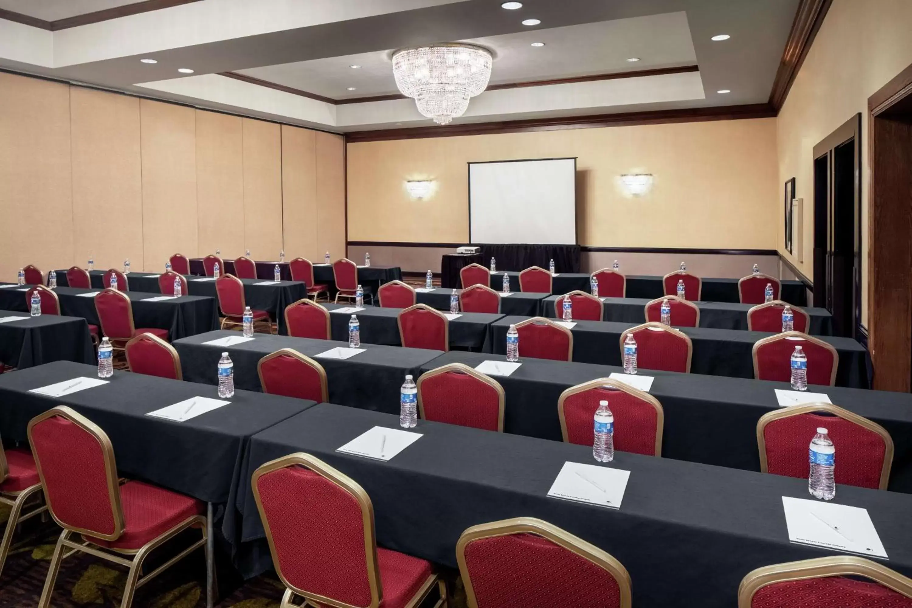 Meeting/conference room in DoubleTree by Hilton Hotel Cleveland - Independence