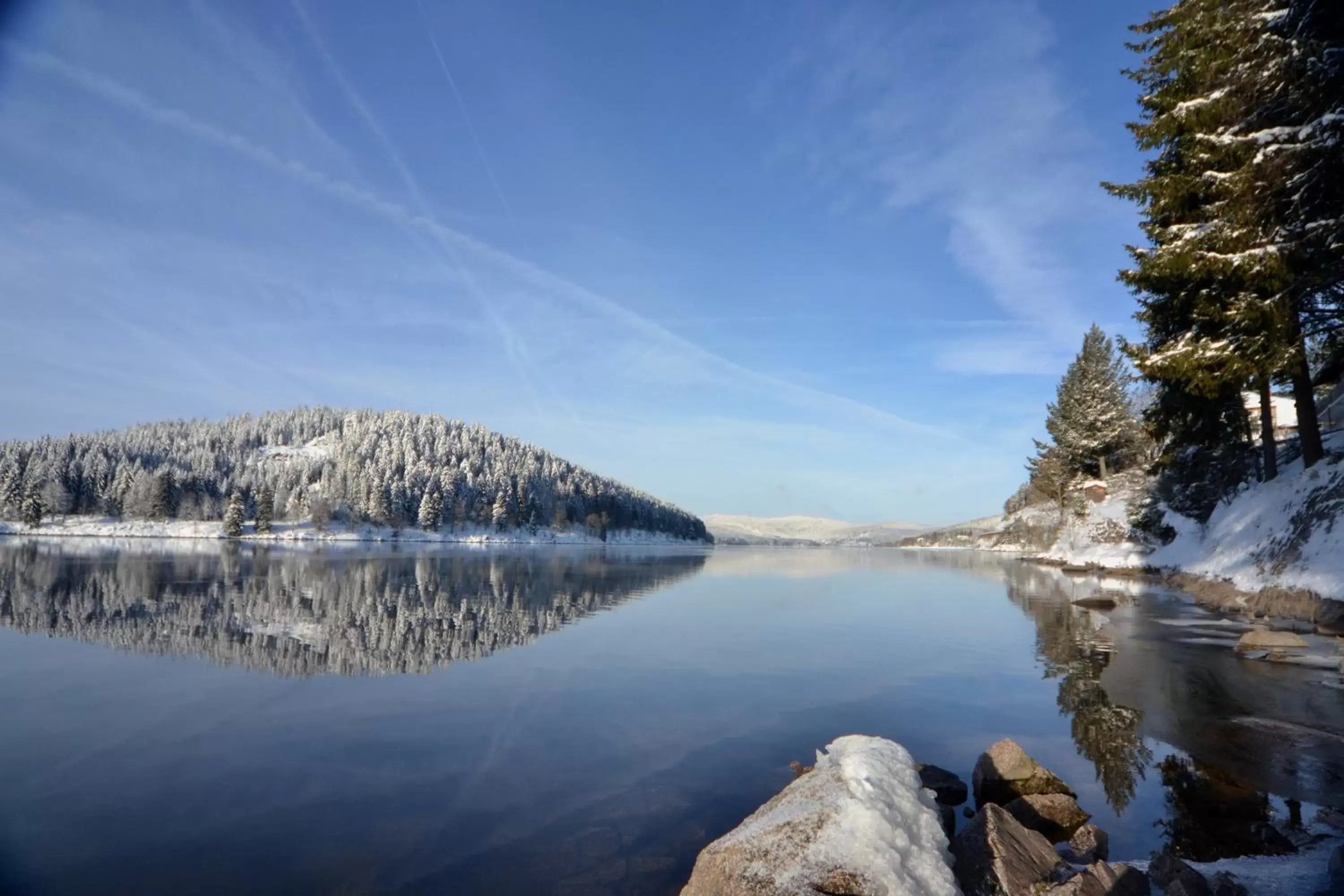 Lake view in Seehotel Hubertus