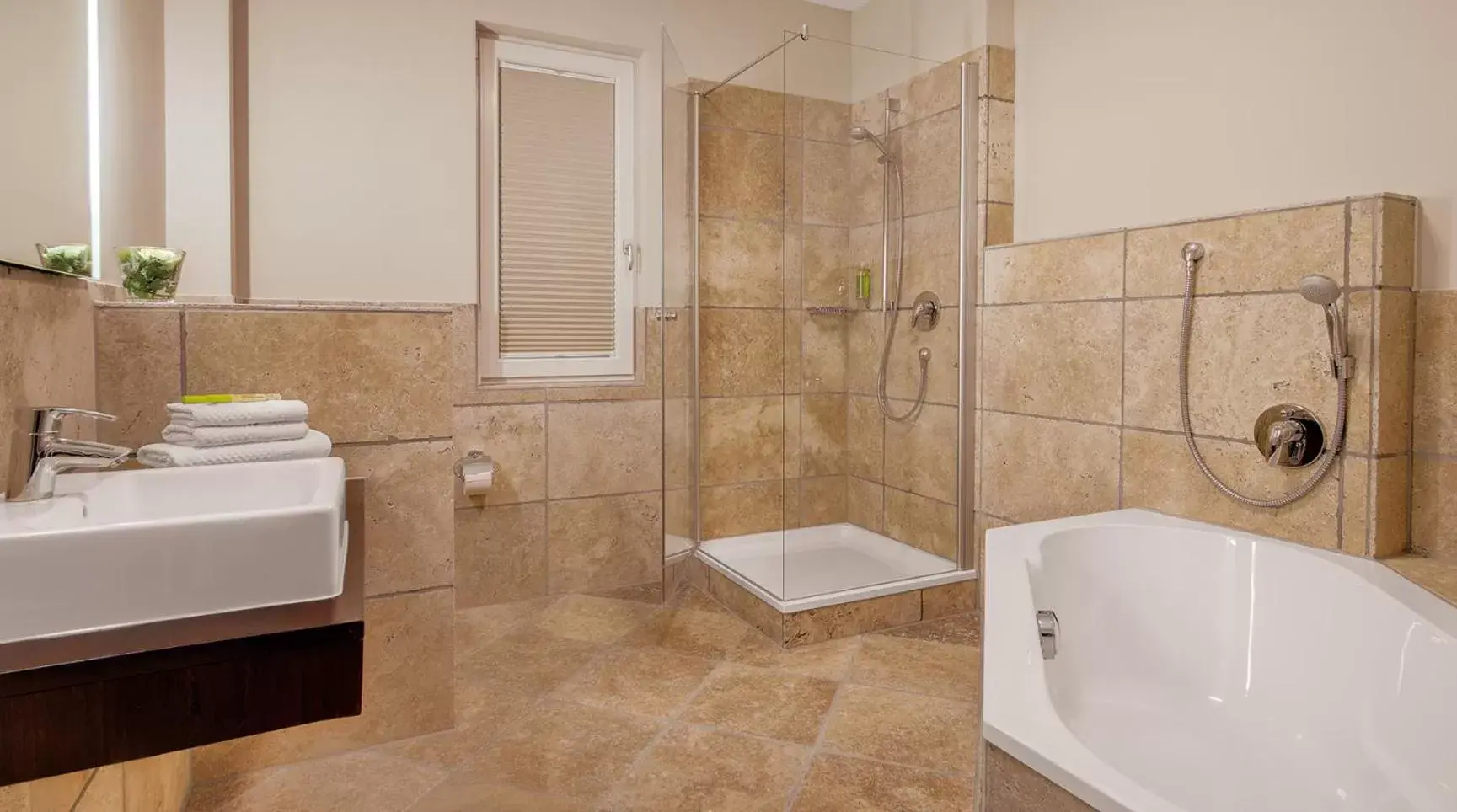 Bathroom in Hotel Villa Toskana